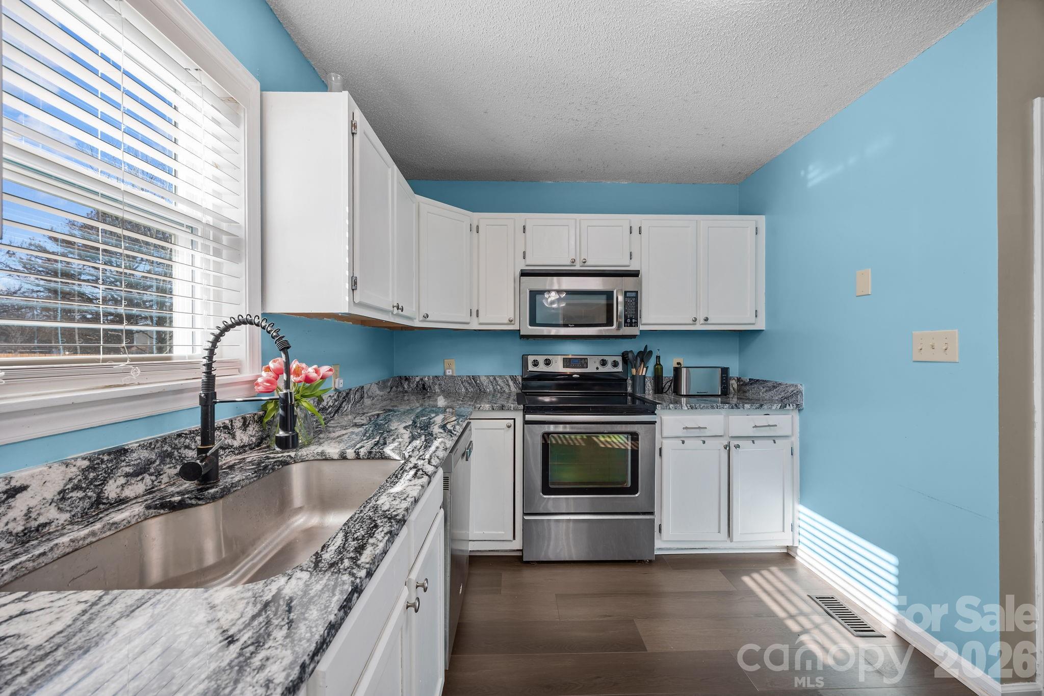 245 Castle Keep Road Property Photo 31