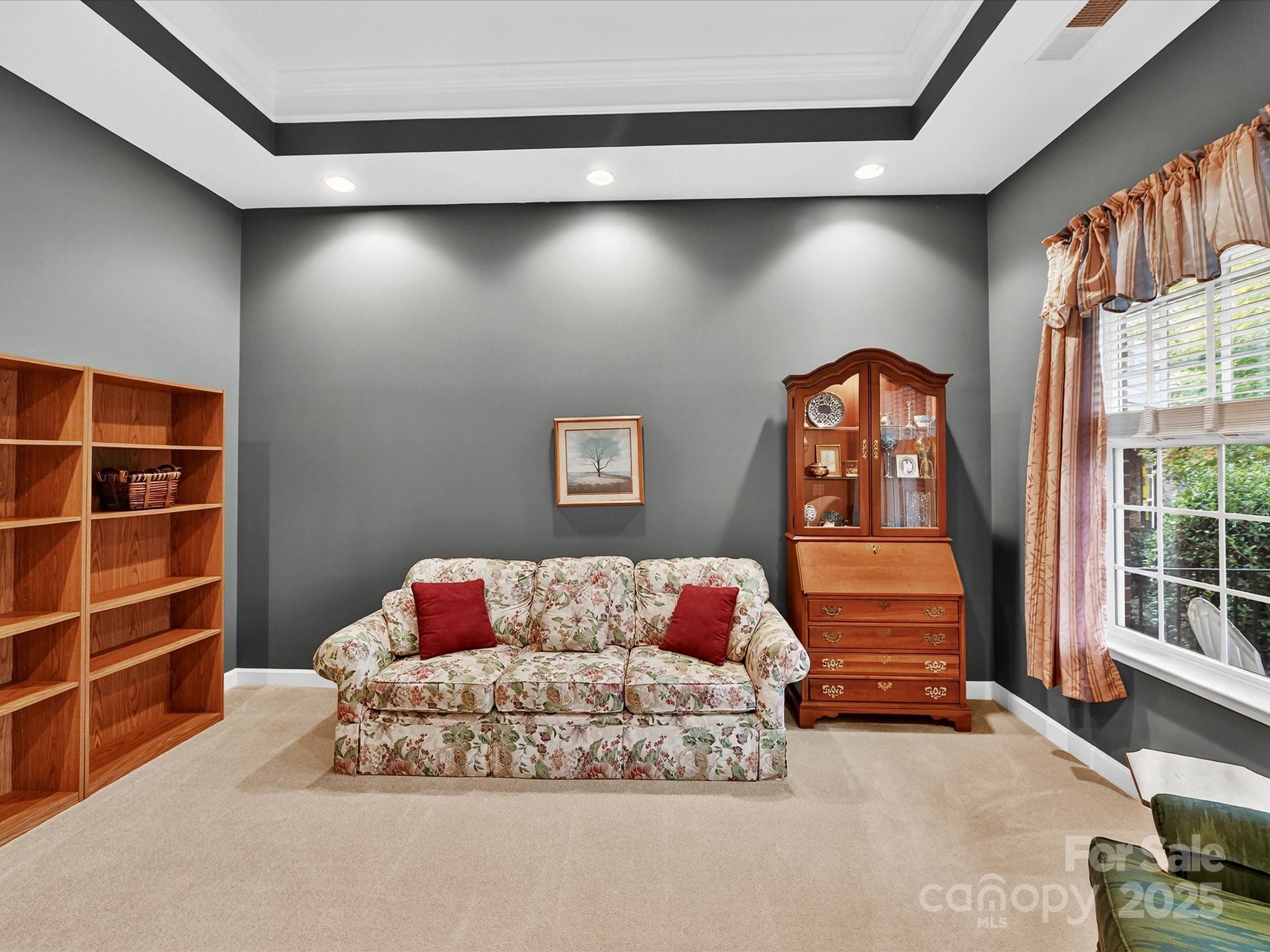 8004 Penman Springs Drive Property Photo 8