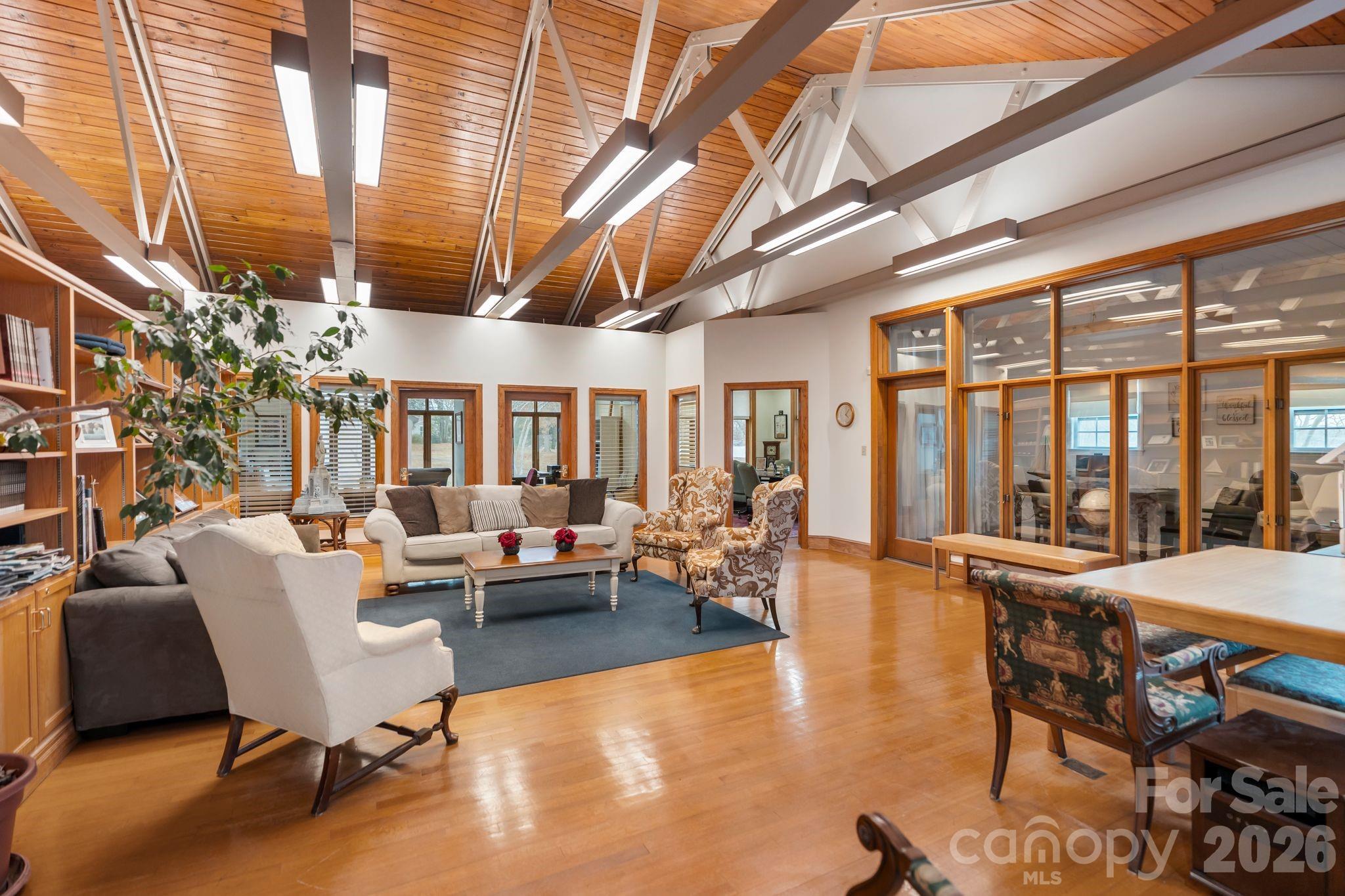 6692 Valwood Road Property Photo 10