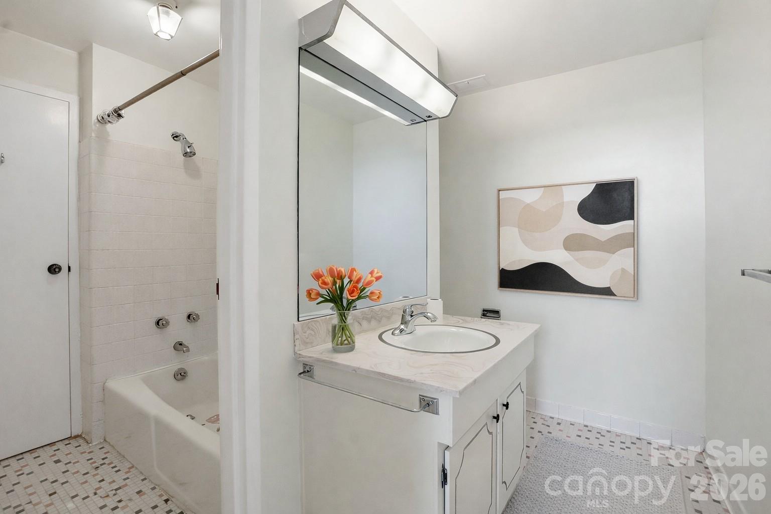 1300 Reece Road 312 Property Photo 10