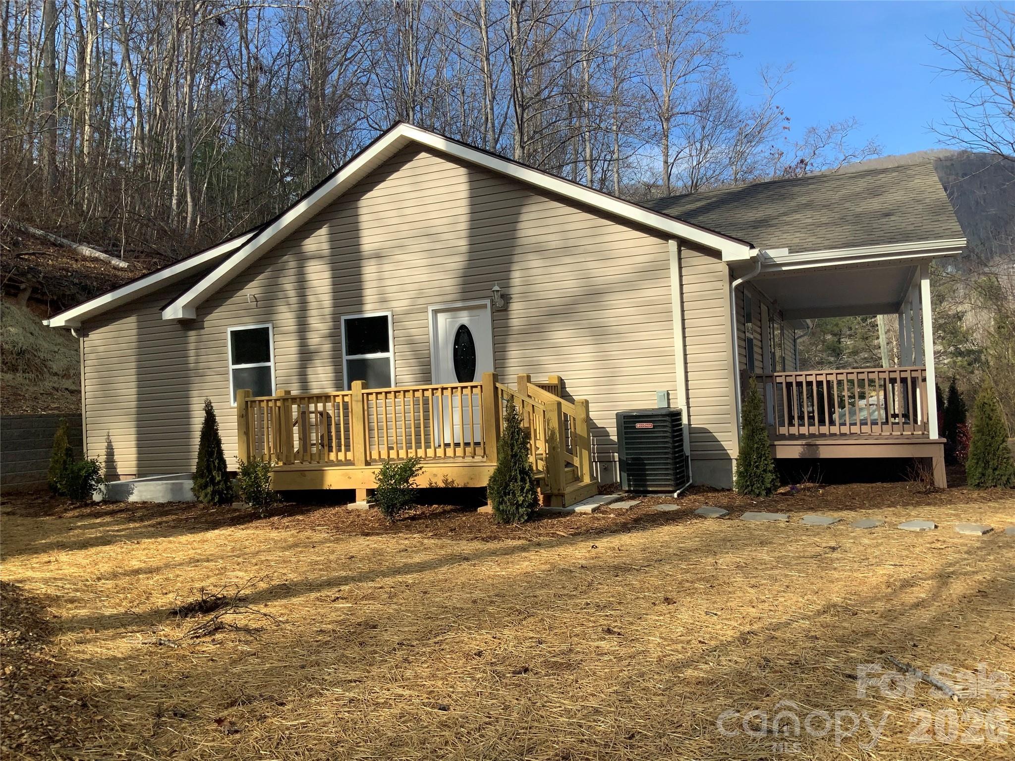 841 B Charlotte Highway Property Photo 3