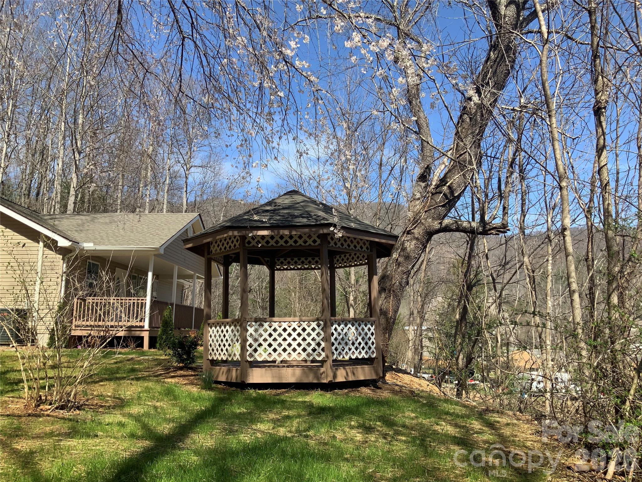 841 B Charlotte Highway Property Photo 24