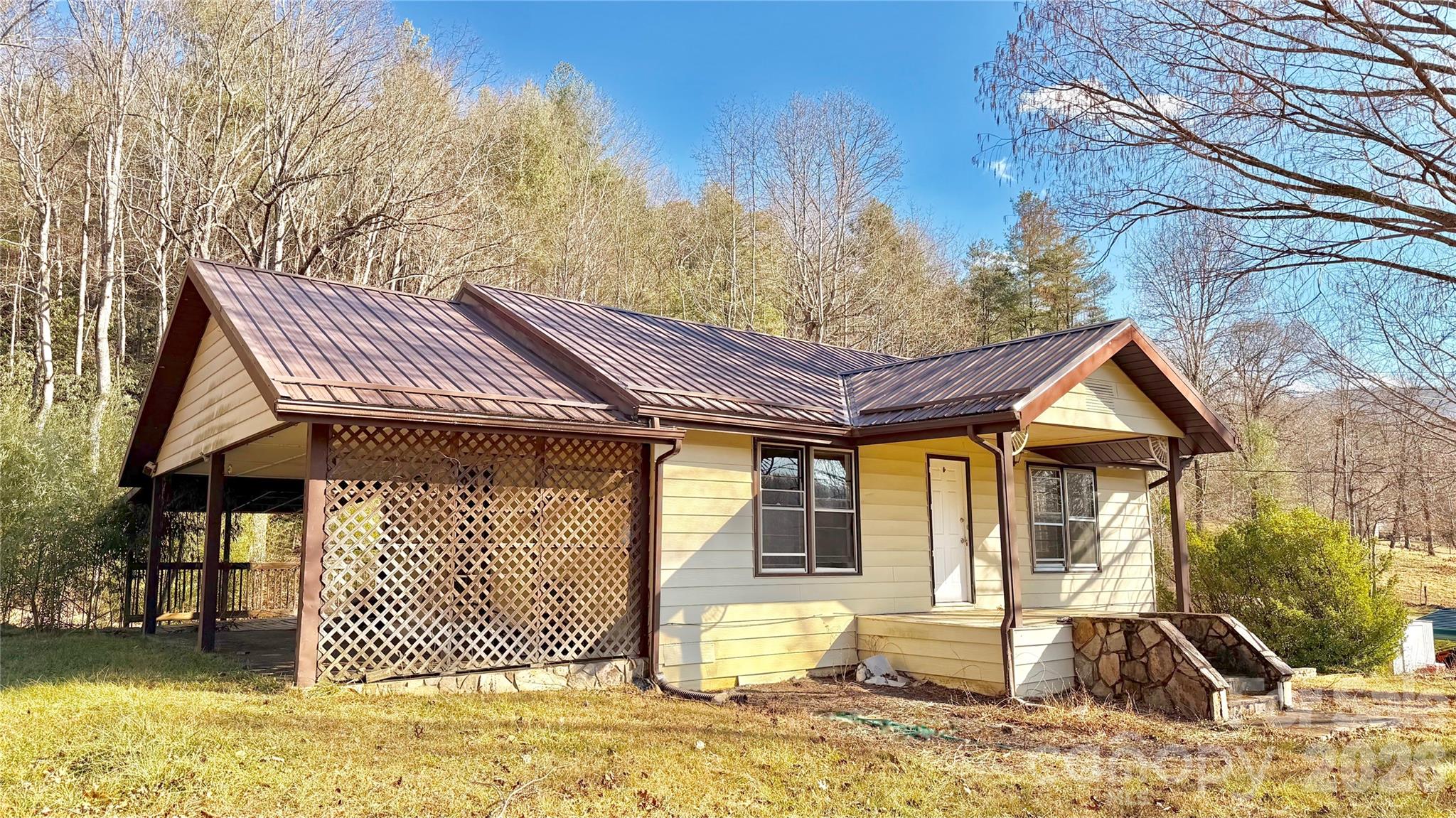 76 Ed Sneed Drive Property Photo 3