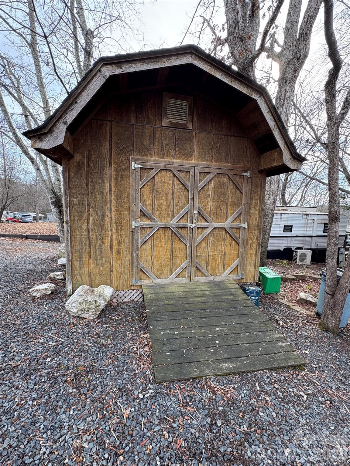 110 Sycamore Street Property Photo 17