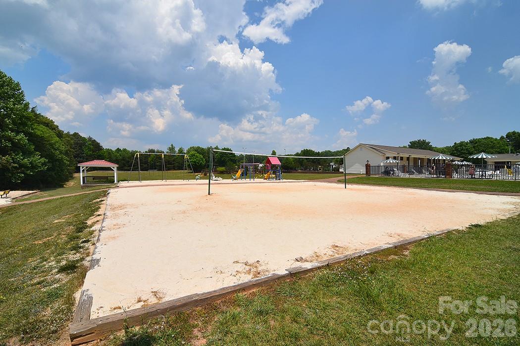 110 Sycamore Street Property Photo 29