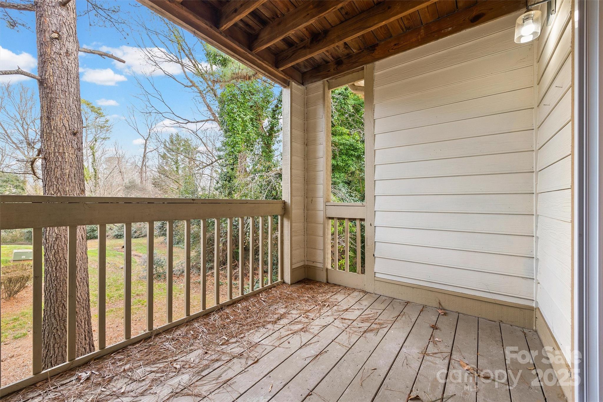 1041 Churchill Downs Court C Property Photo 5