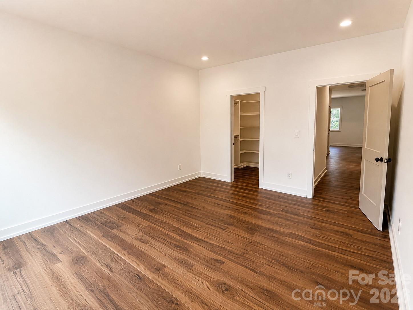 3926 Sarah Drive Property Photo 11