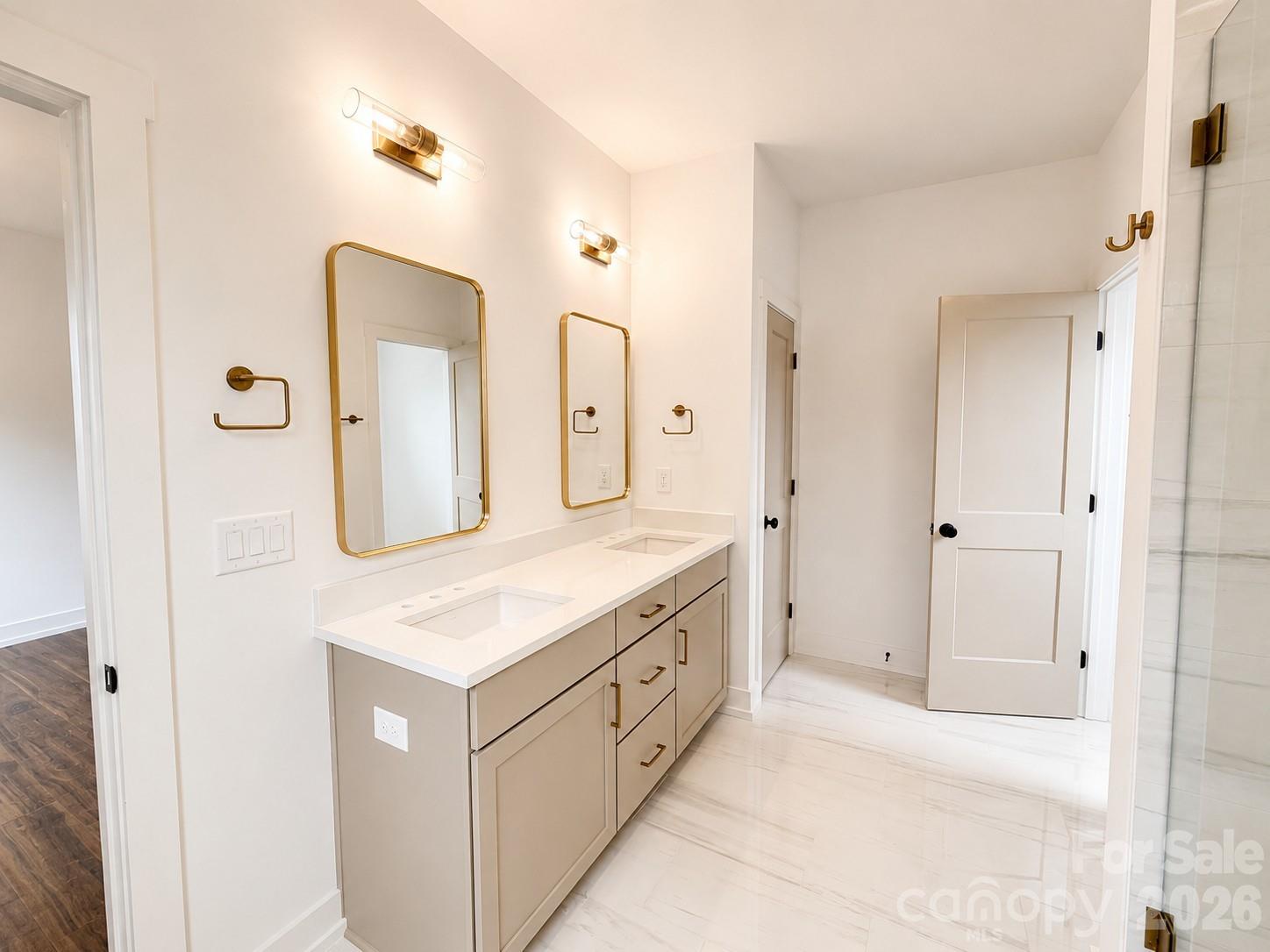 3926 Sarah Drive Property Photo 14