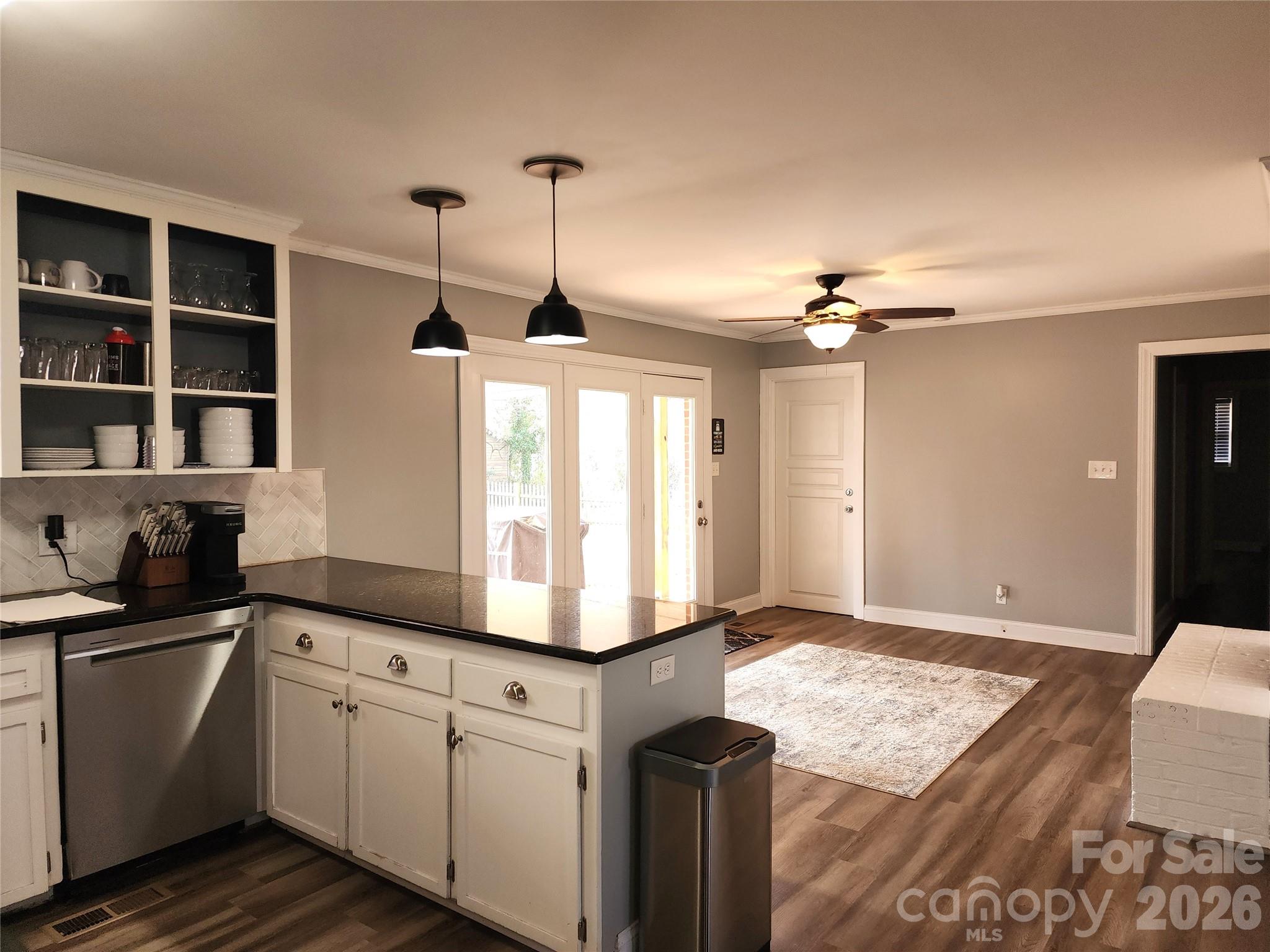 432 Virginia Avenue Property Photo 5