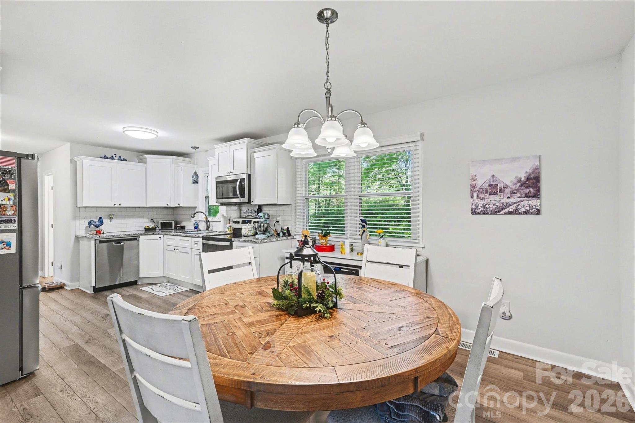 130 Cherokee Lane Property Photo 8