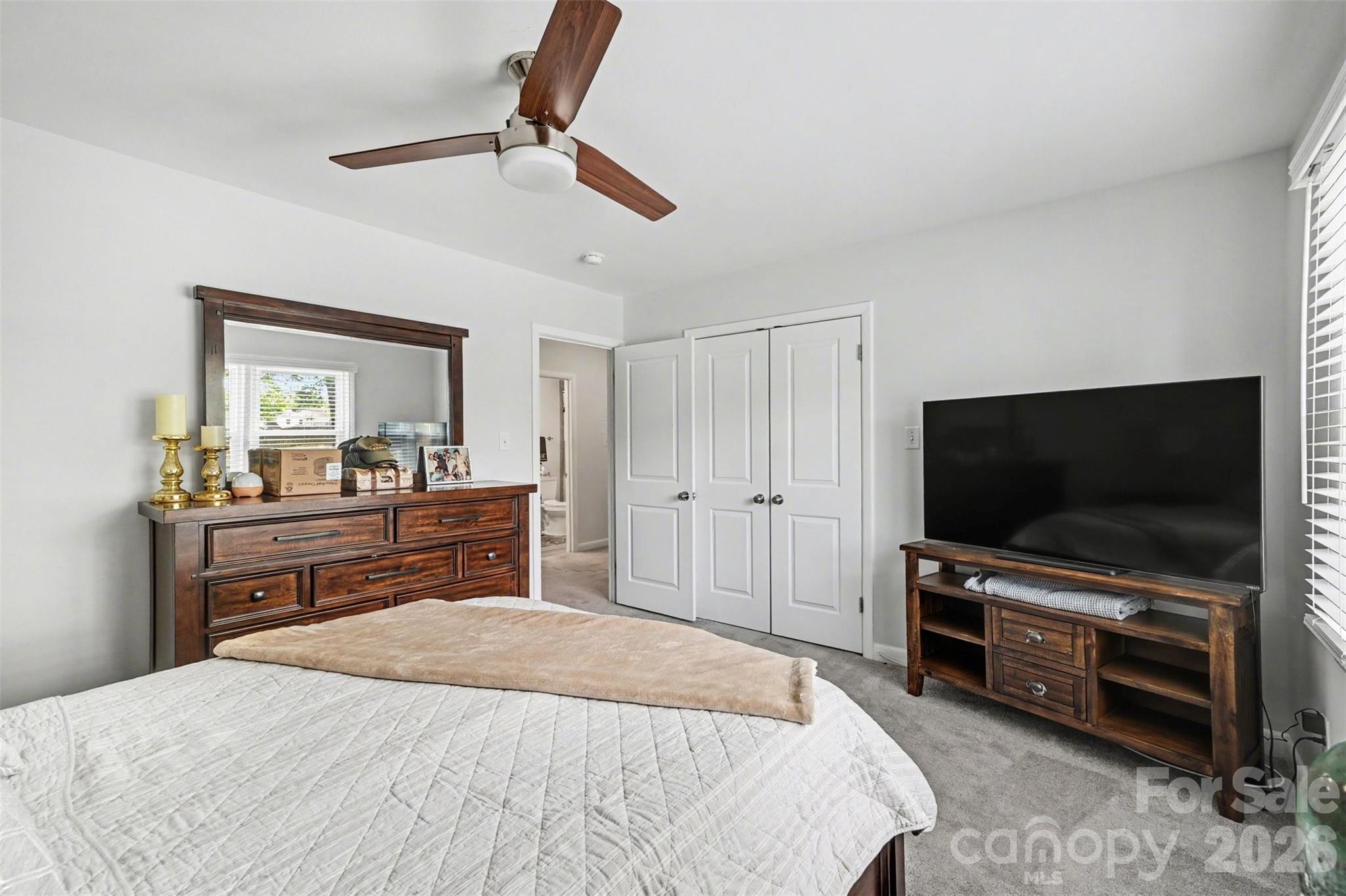 130 Cherokee Lane Property Photo 12