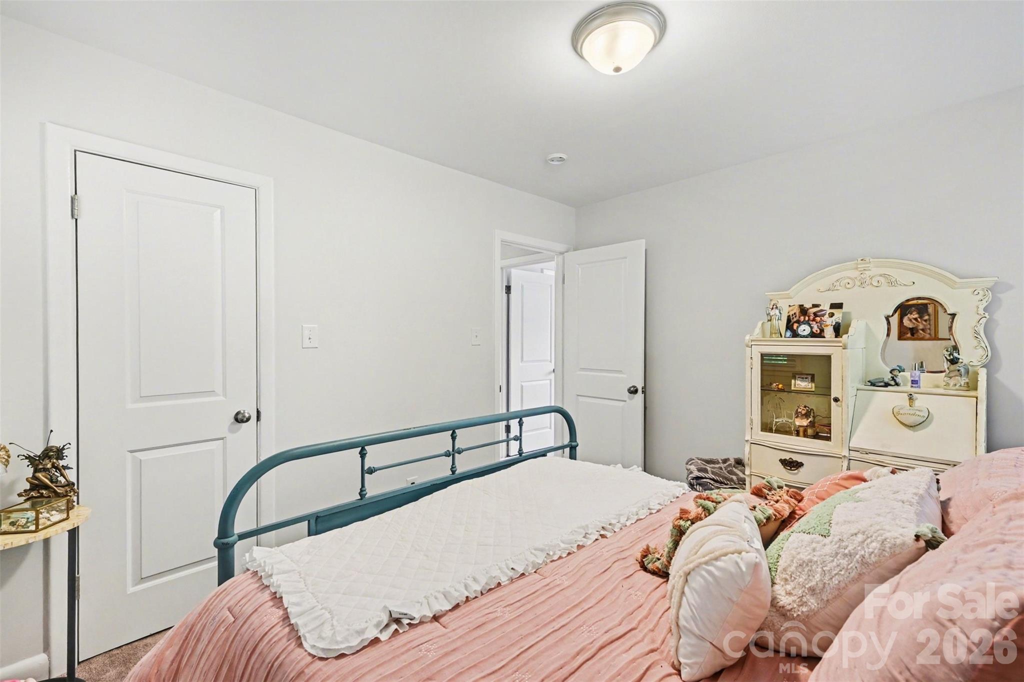 130 Cherokee Lane Property Photo 16