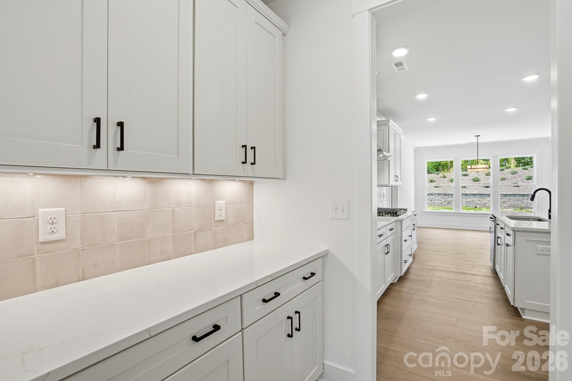 5076 Mclaughlin Loop Property Photo 7