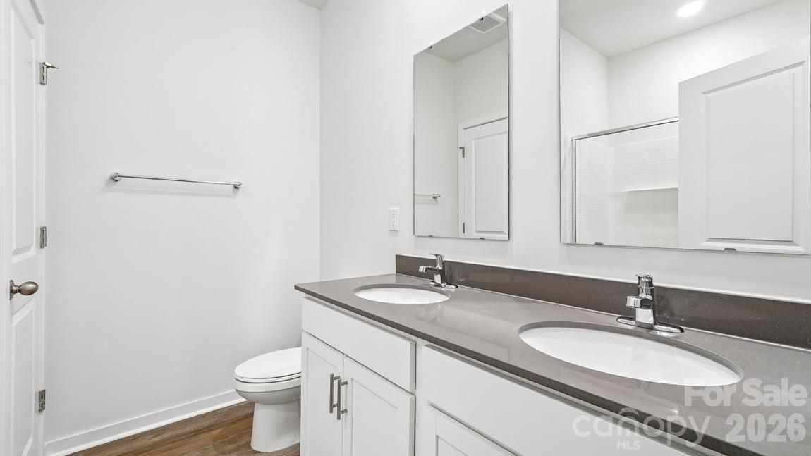 552 Dazzle Loop Property Photo 15