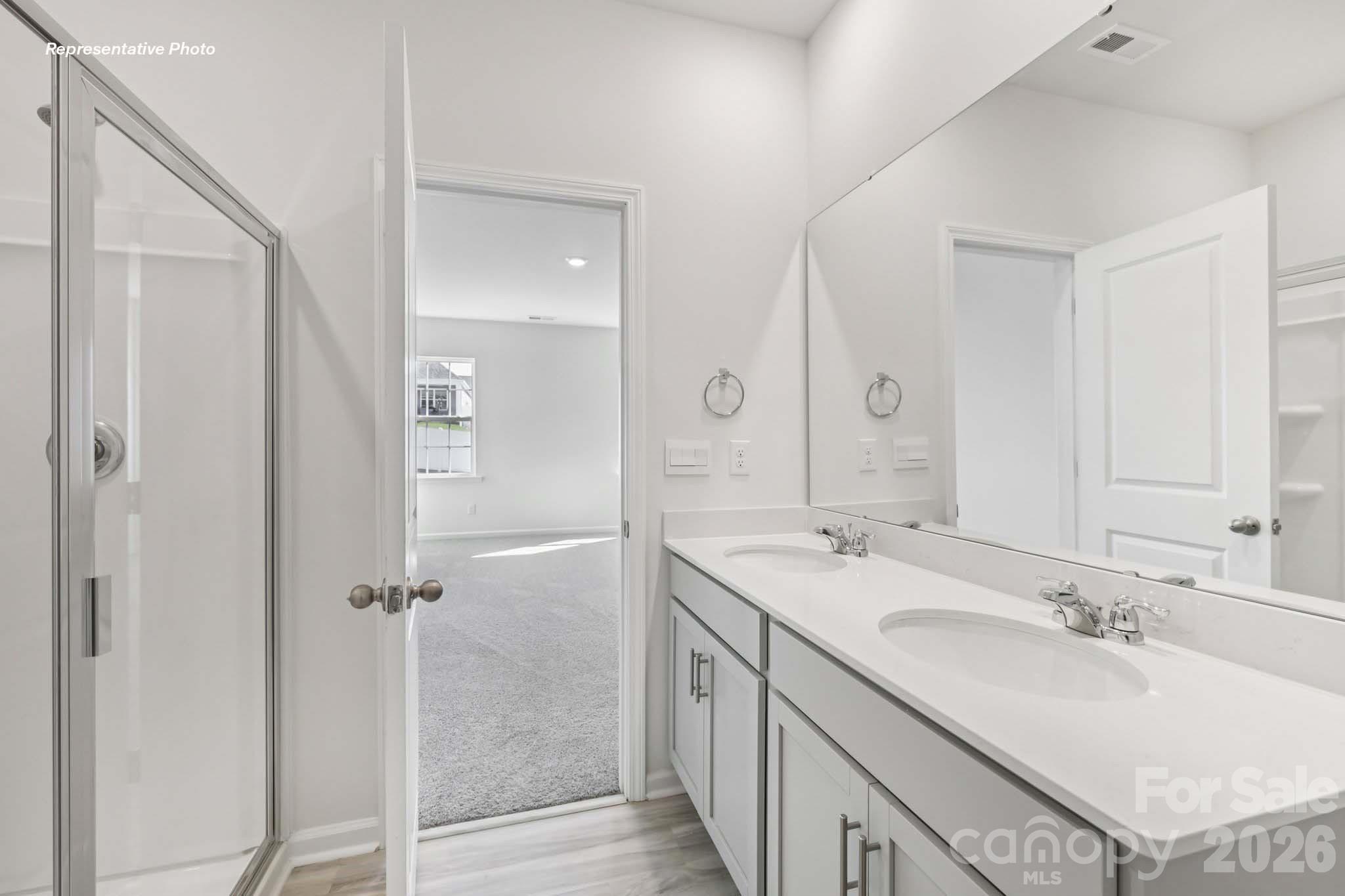 552 Dazzle Loop Property Photo 19