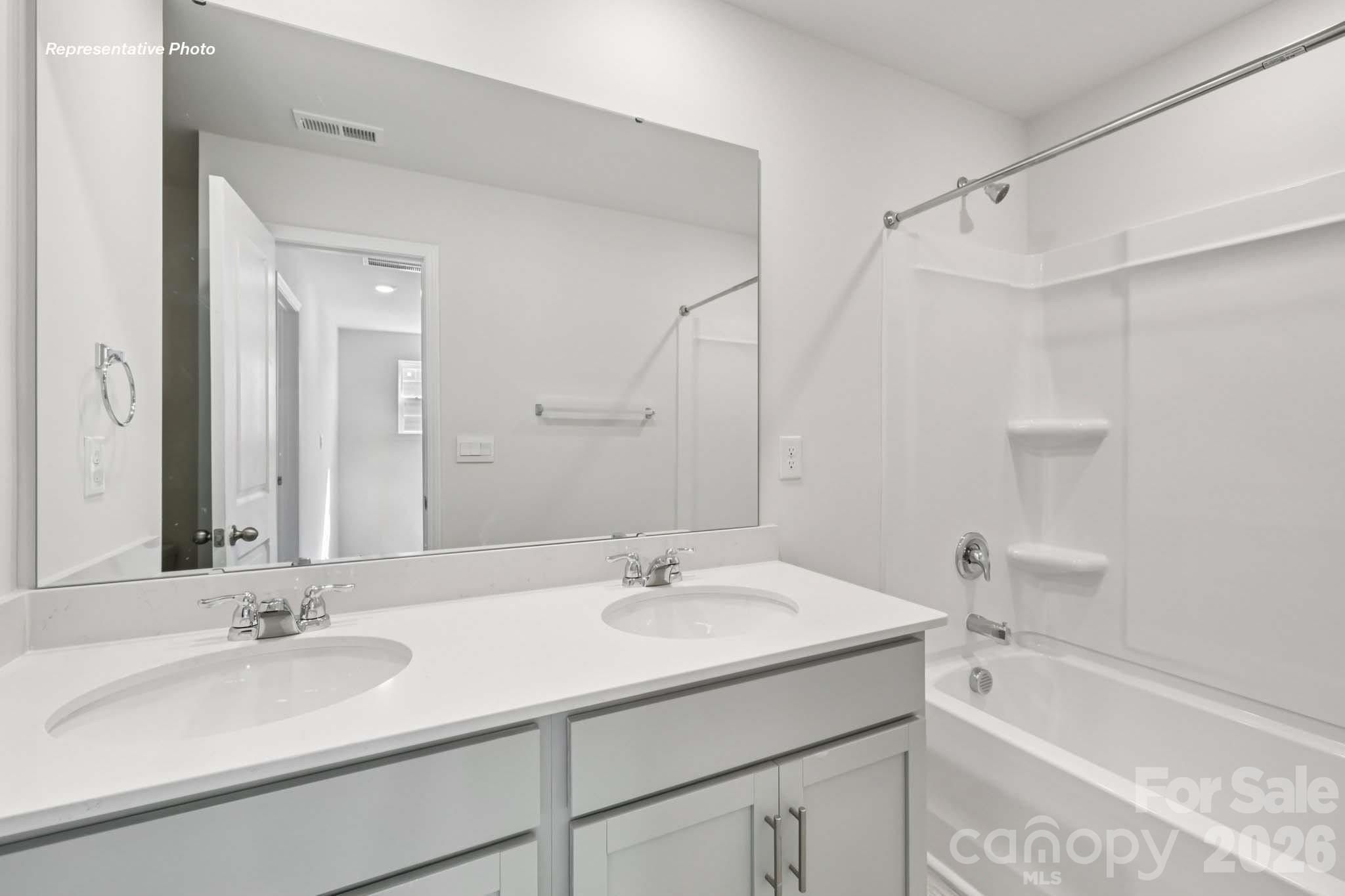 552 Dazzle Loop Property Photo 22