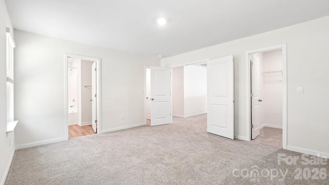 552 Dazzle Loop Property Photo 23