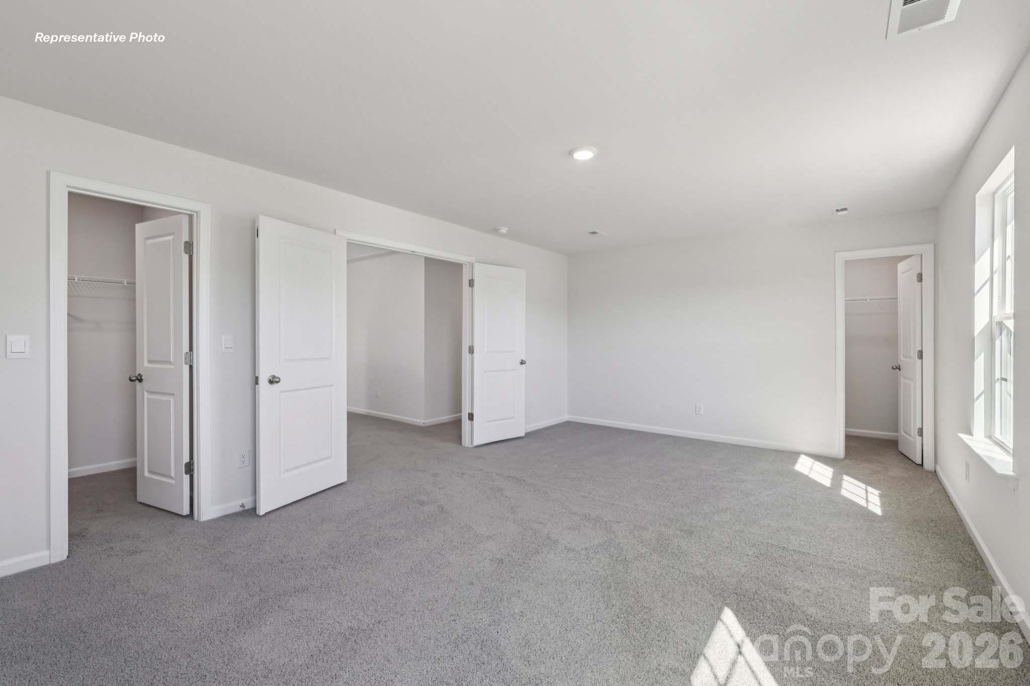 552 Dazzle Loop Property Photo 25