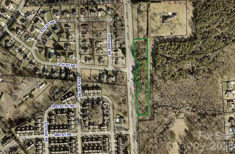 404 Thornburg Drive Property Photo 1