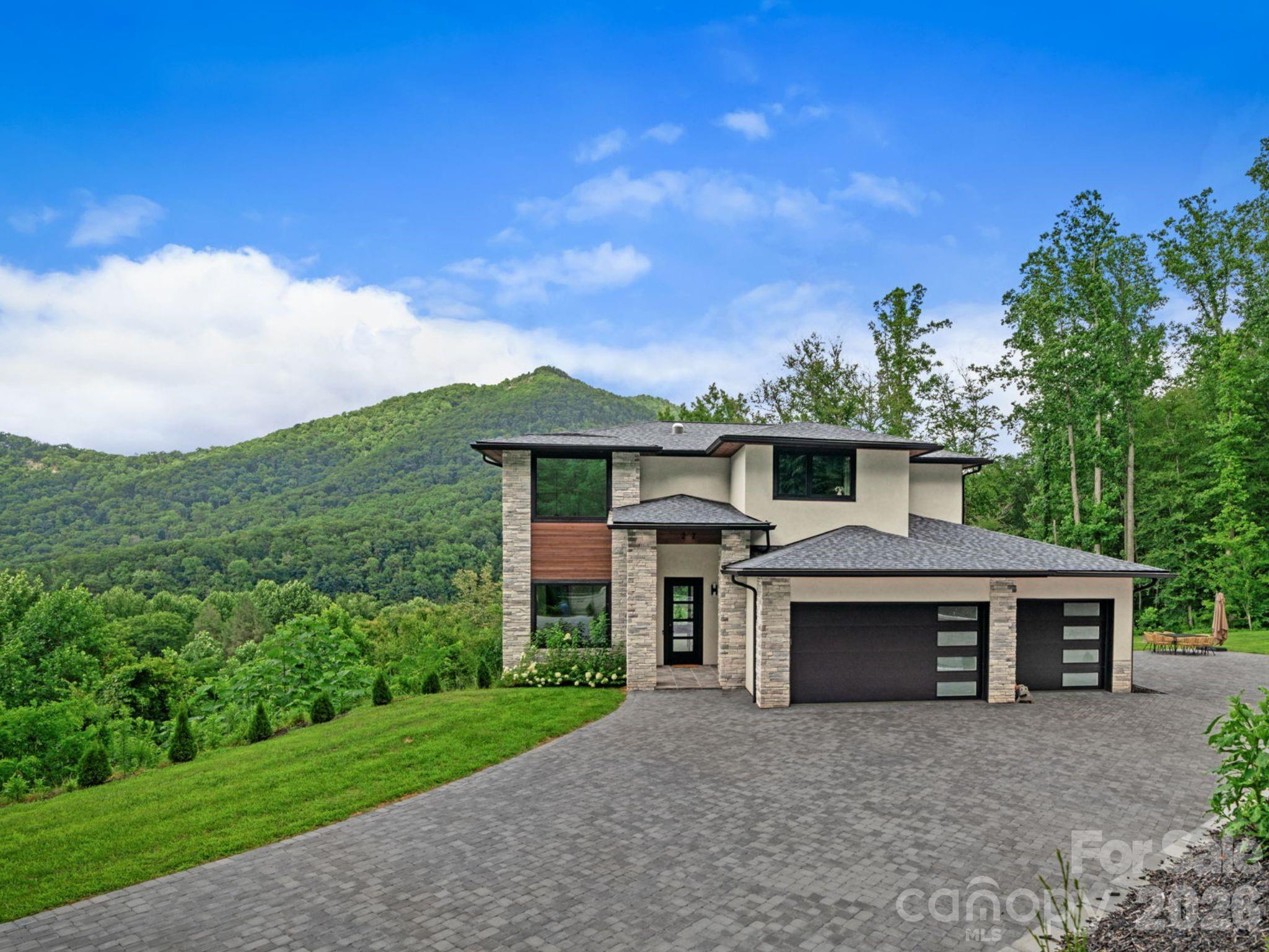 22 Chesten Mountain Drive Property Photo 1