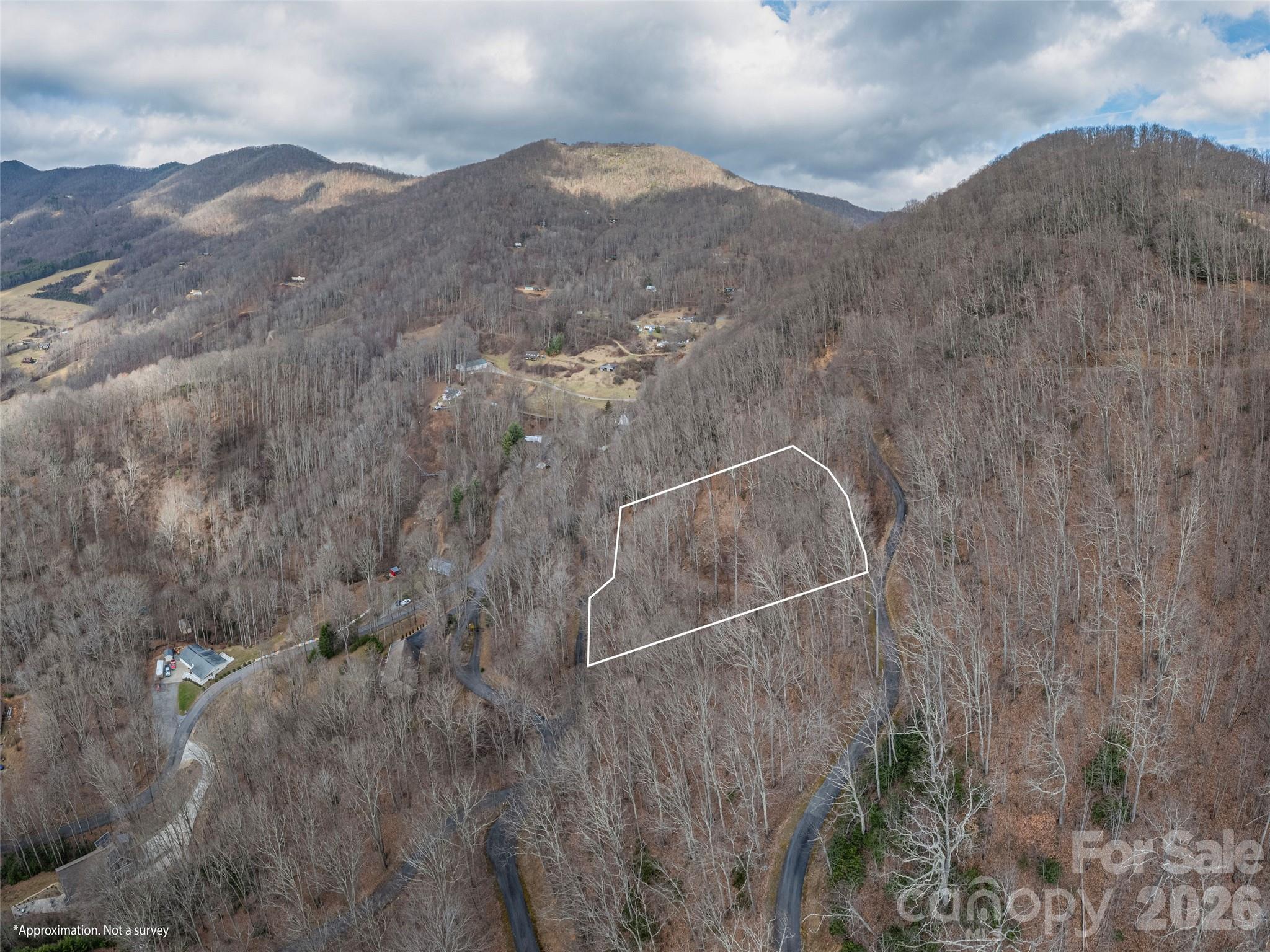 30 Hudson Valley Drive Property Photo 2
