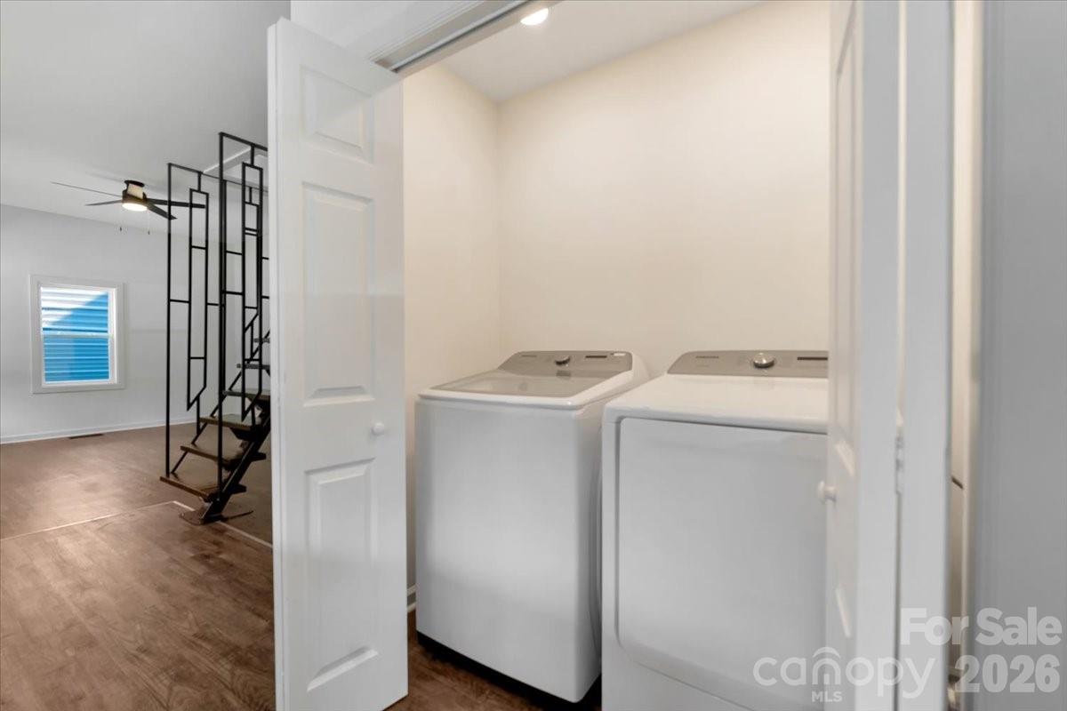 2105 Woodlawn Street Property Photo 10