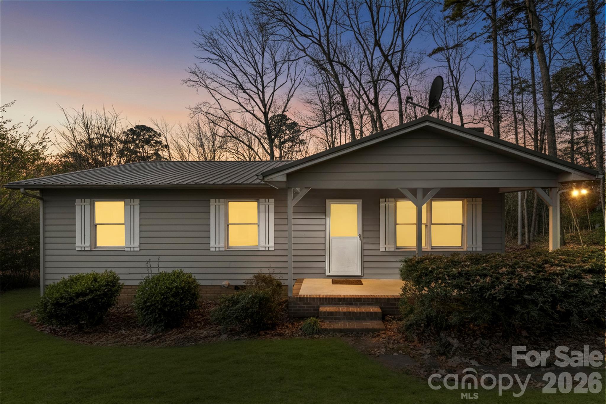 213 Woodrun Drive Property Photo 1