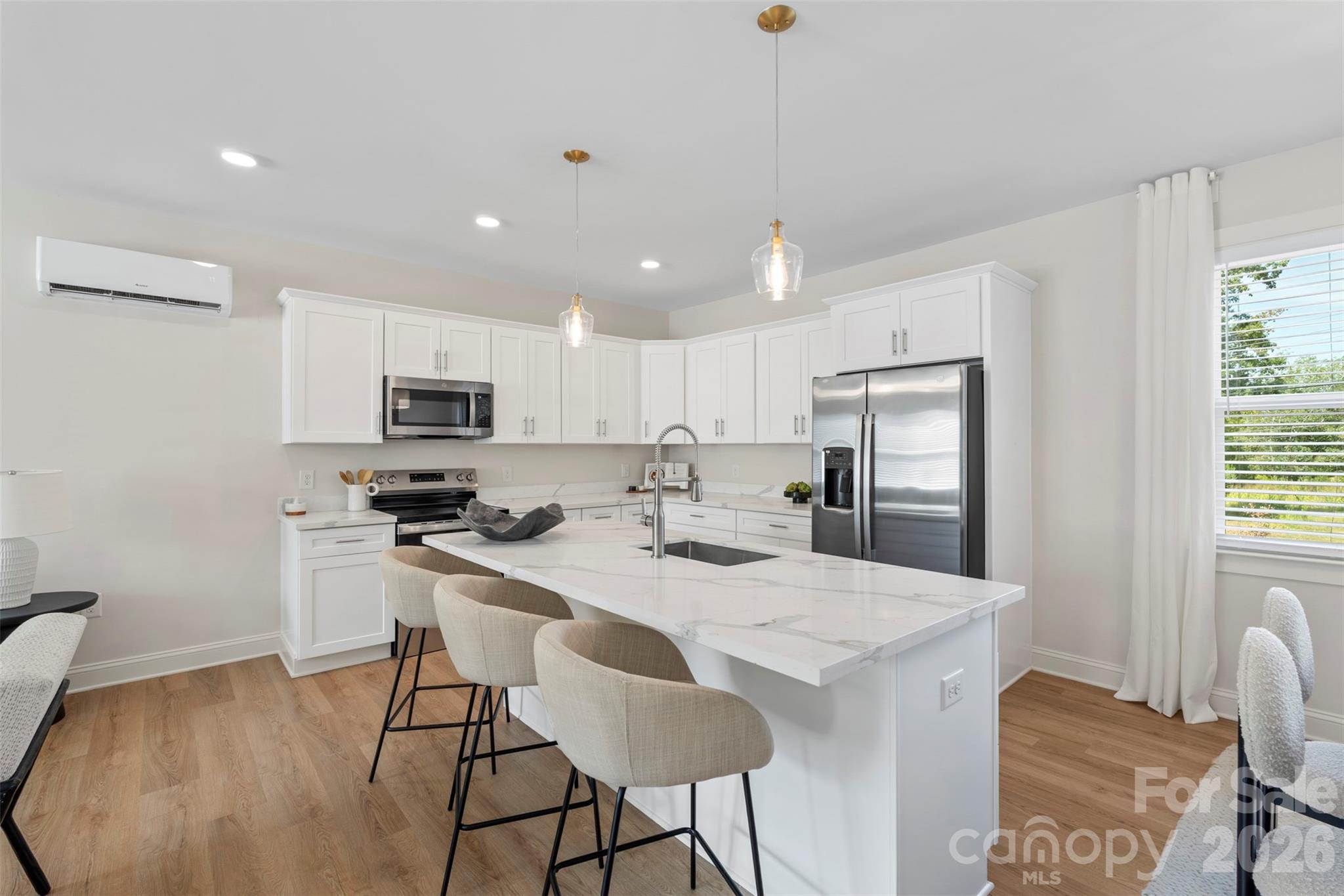 2110 Bombay Way Property Photo 16