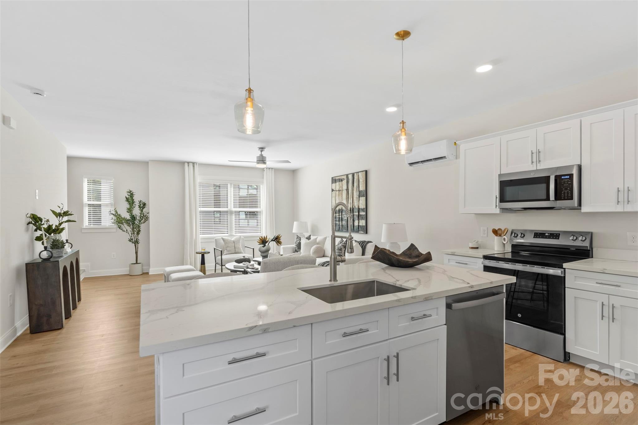 2110 Bombay Way Property Photo 18