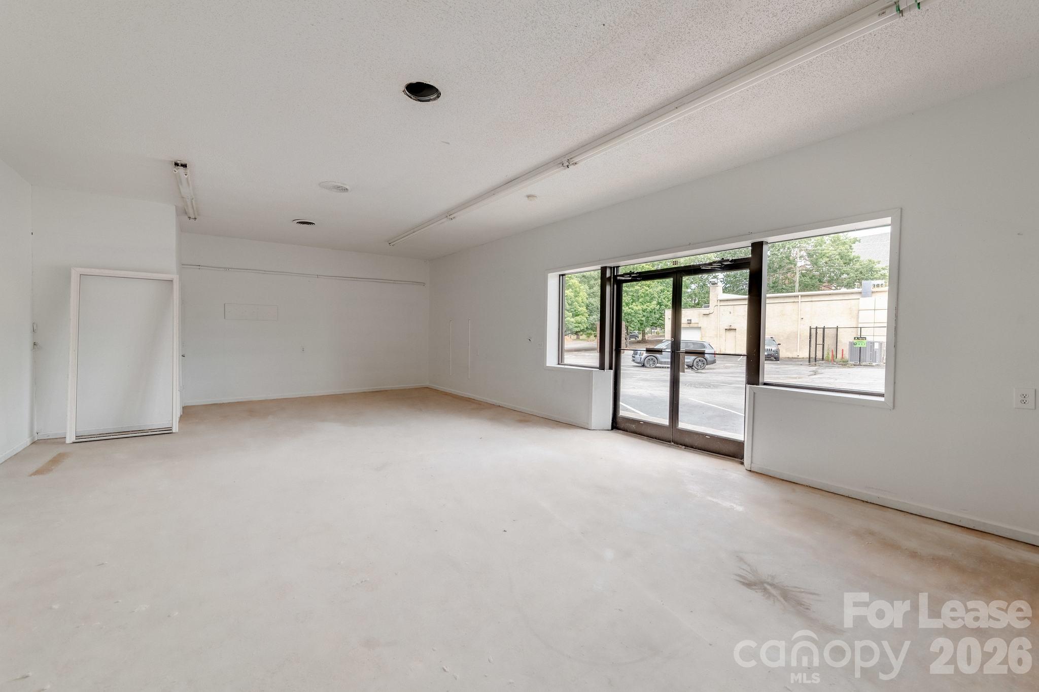 619 Haywood Road Property Photo 7