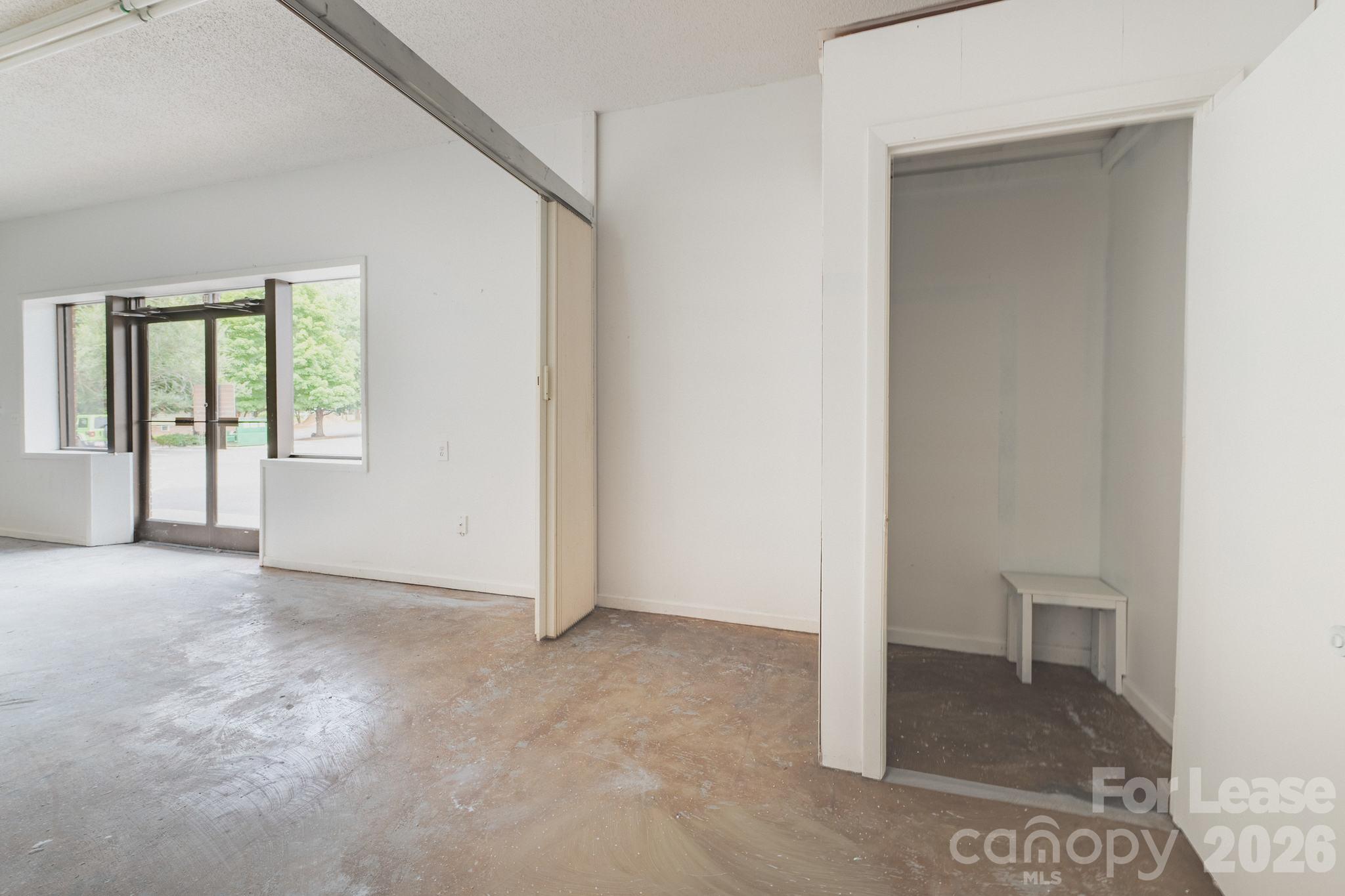 619 Haywood Road Property Photo 13