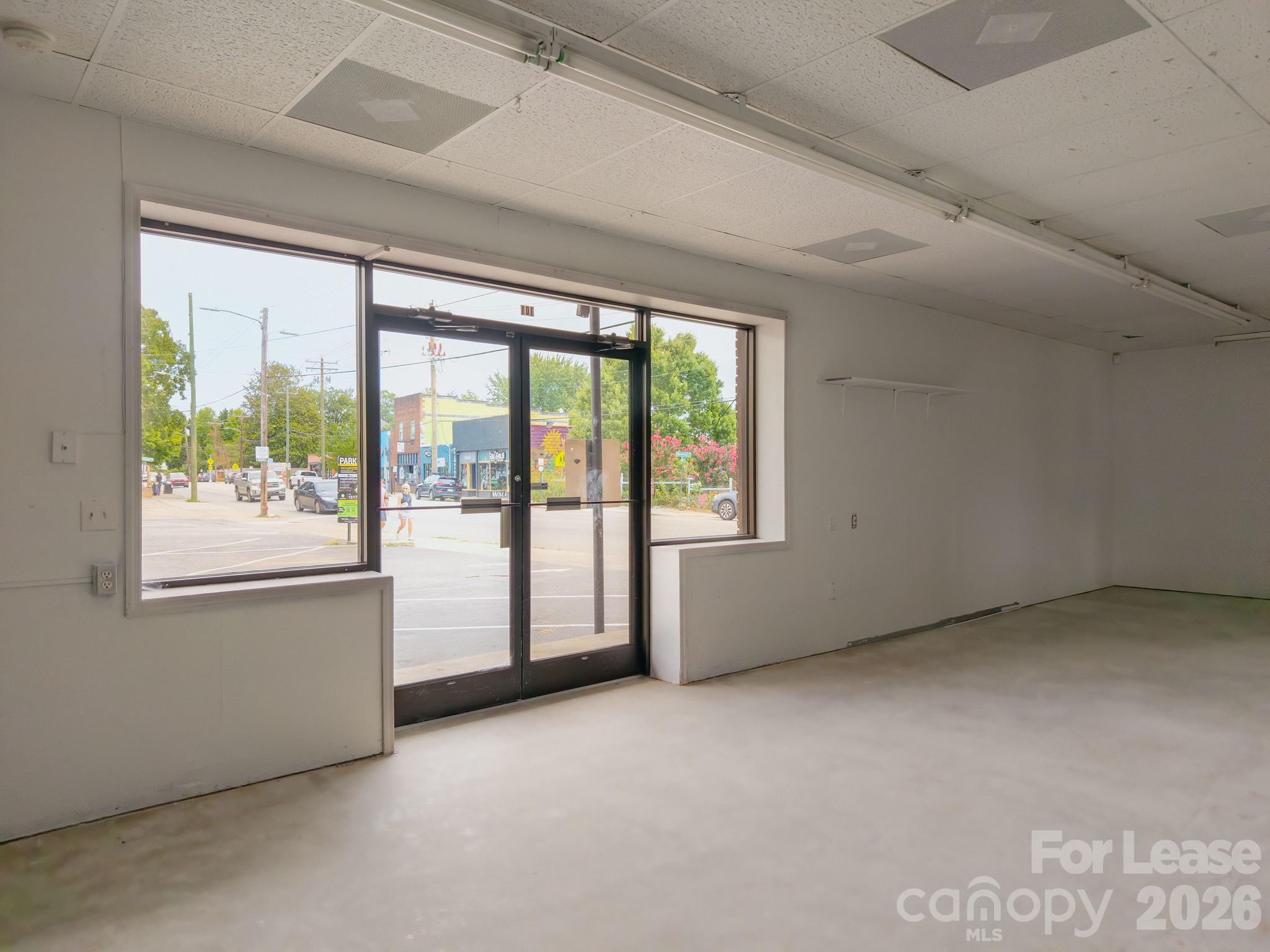 619 Haywood Road Property Photo 18