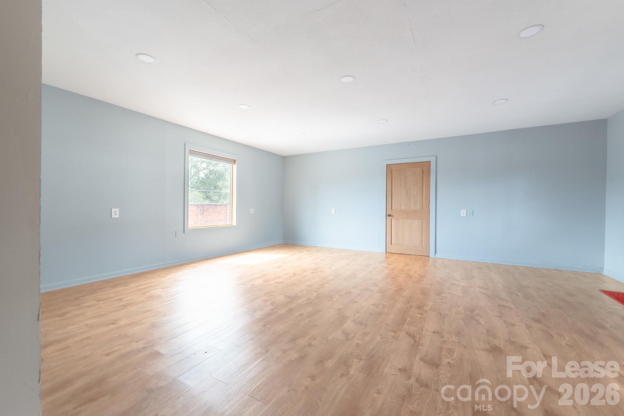 619 Haywood Road Property Photo 23