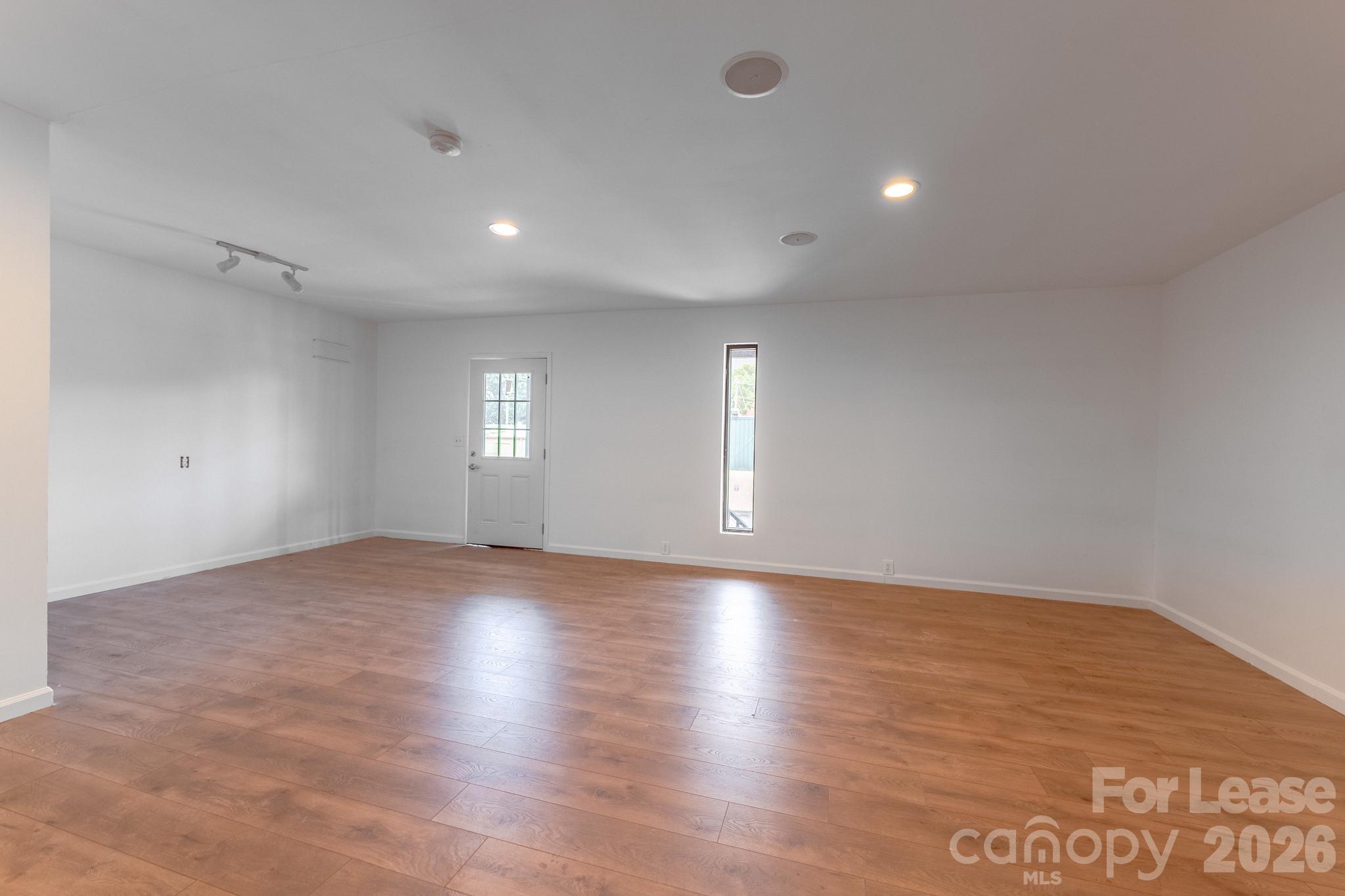 619 Haywood Road Property Photo 29