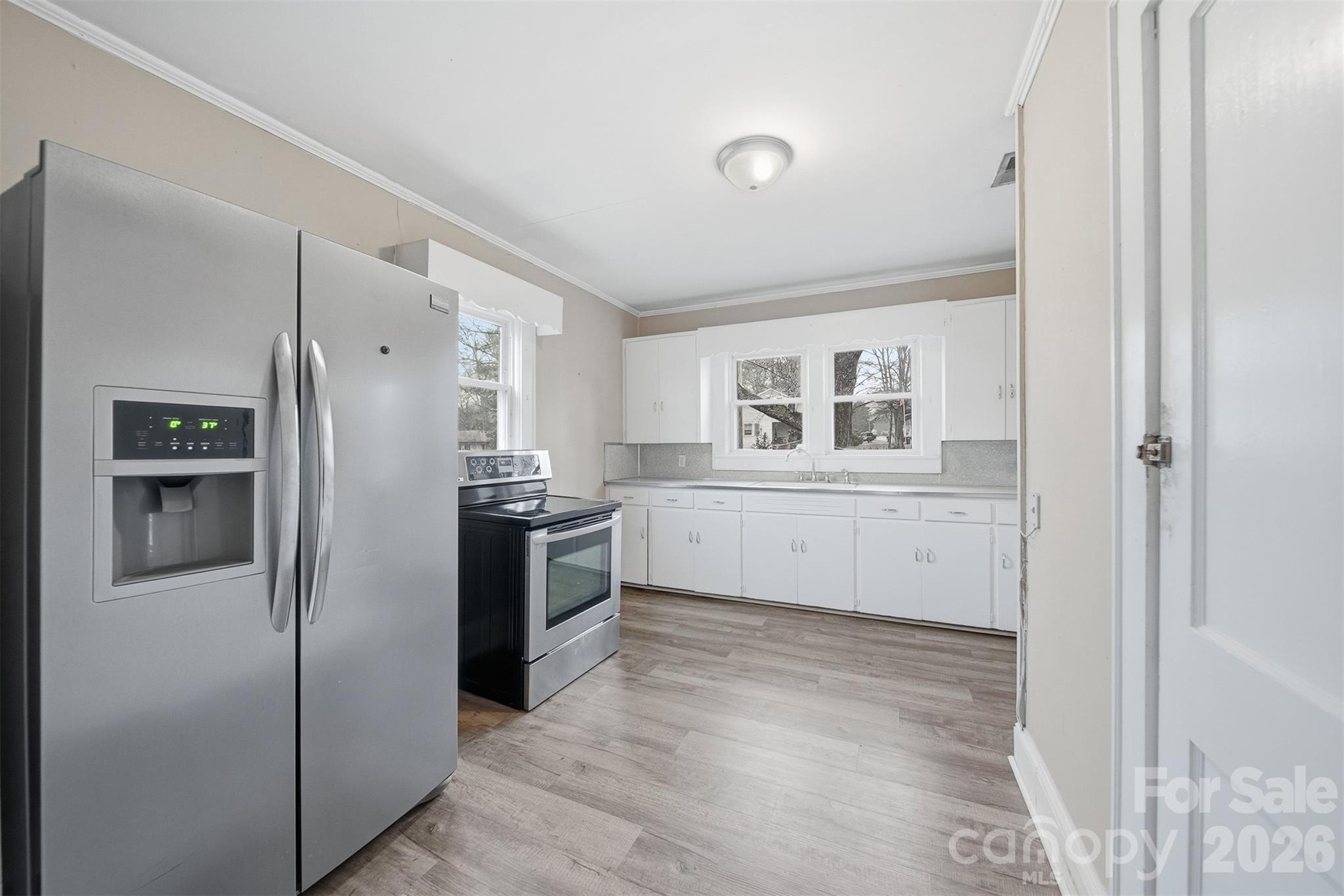 2036 4th Street Property Photo 4