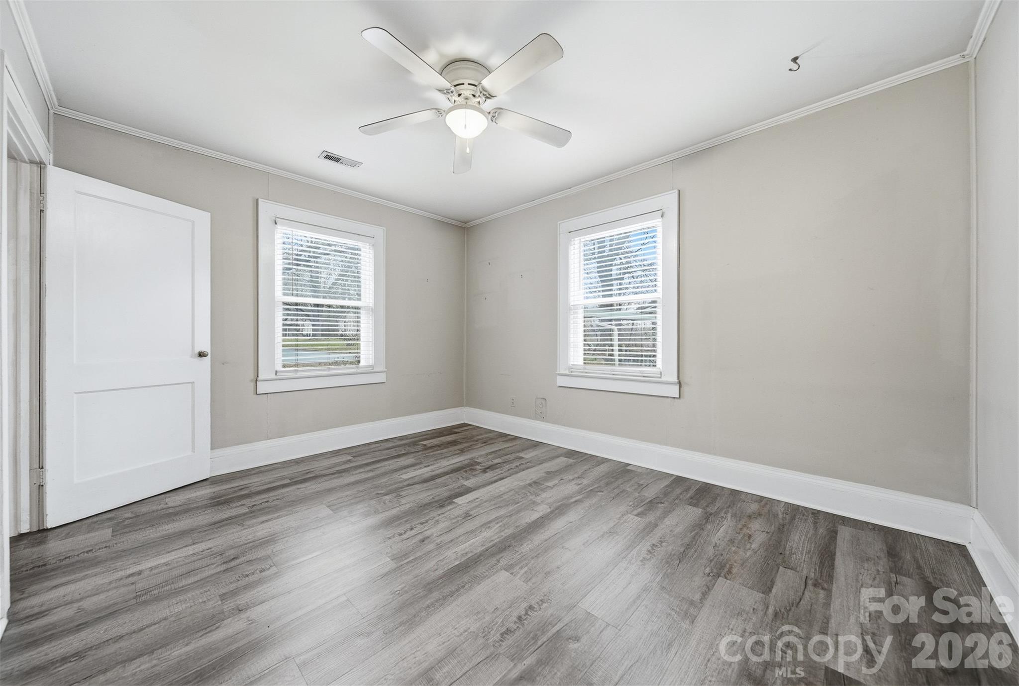 2036 4th Street Property Photo 8