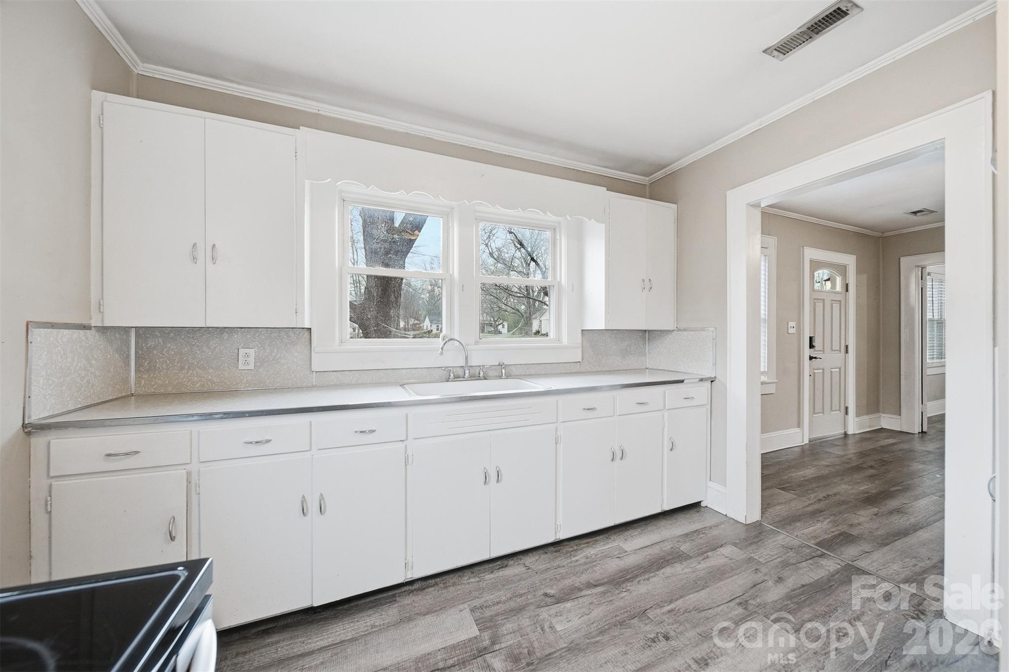 2036 4th Street Property Photo 10