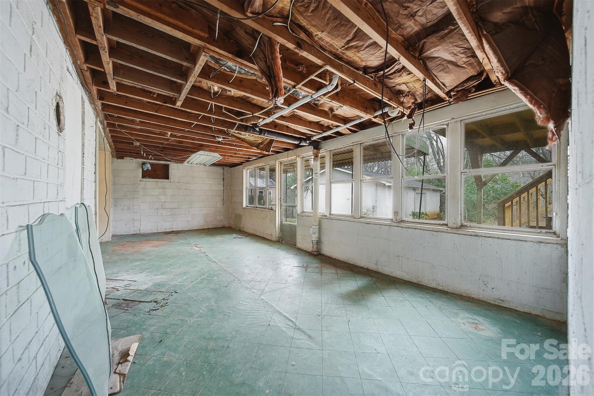 2036 4th Street Property Photo 12