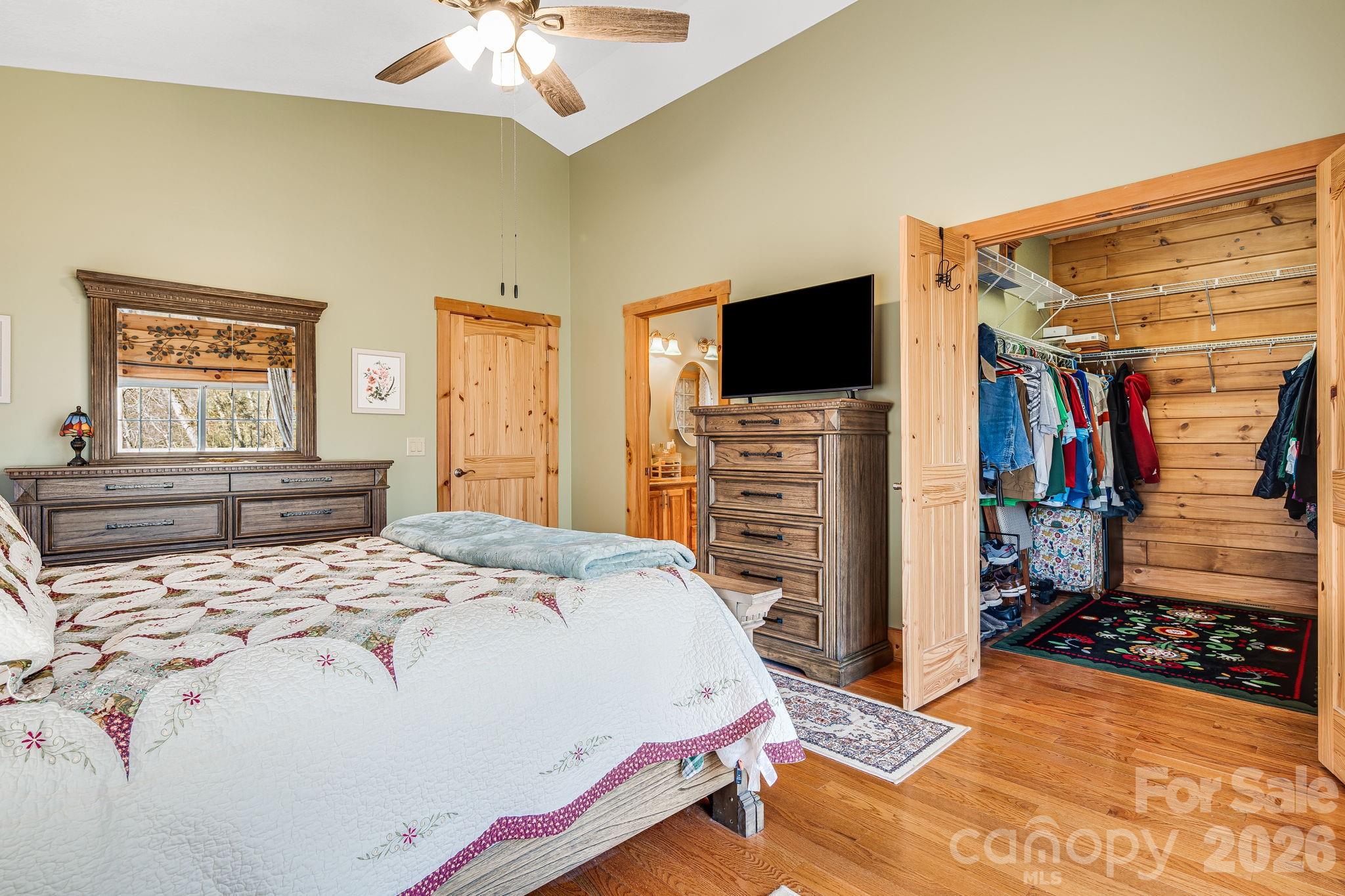 158 Raven Boulevard Property Photo 17