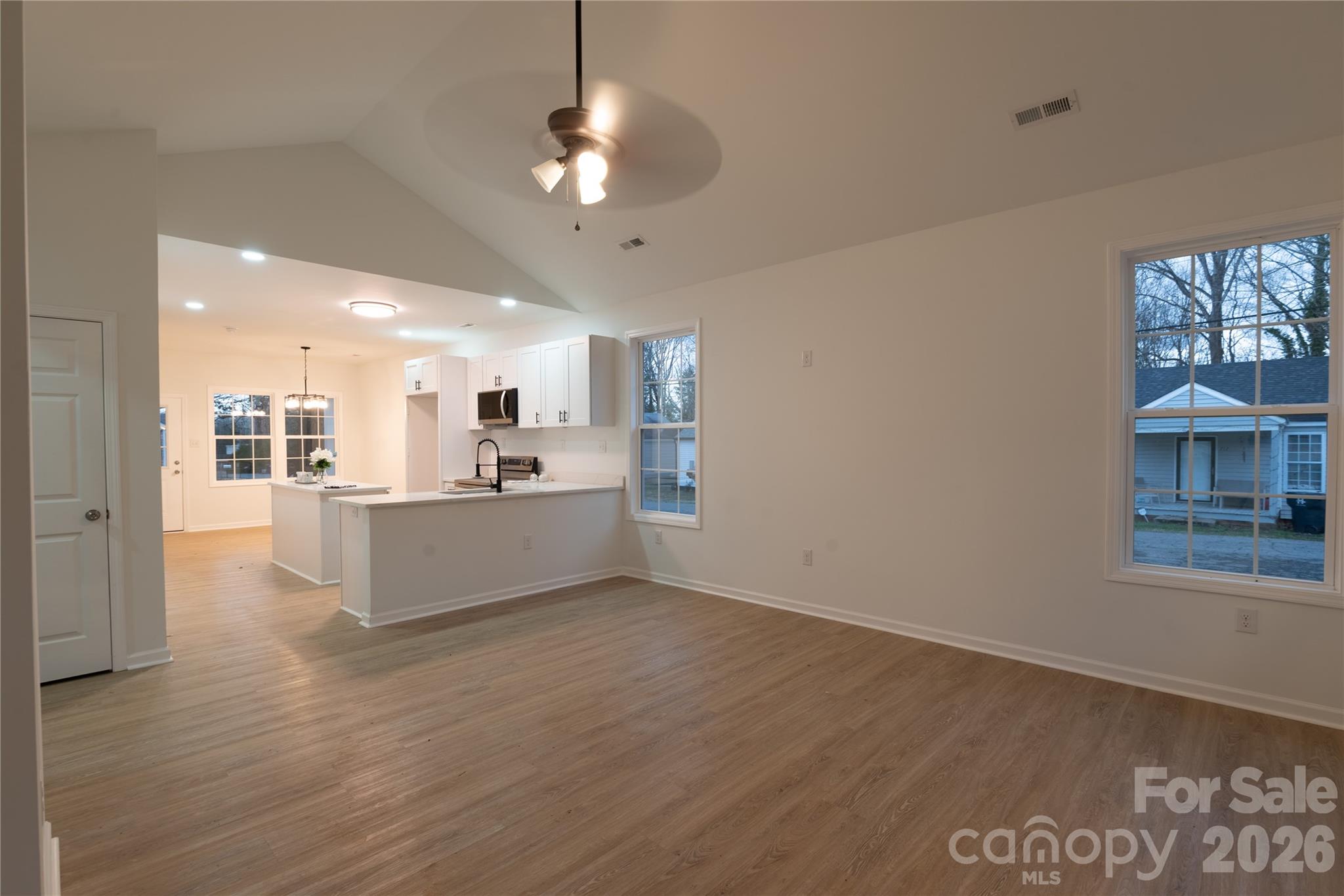 117 Rollins Street Property Photo 2