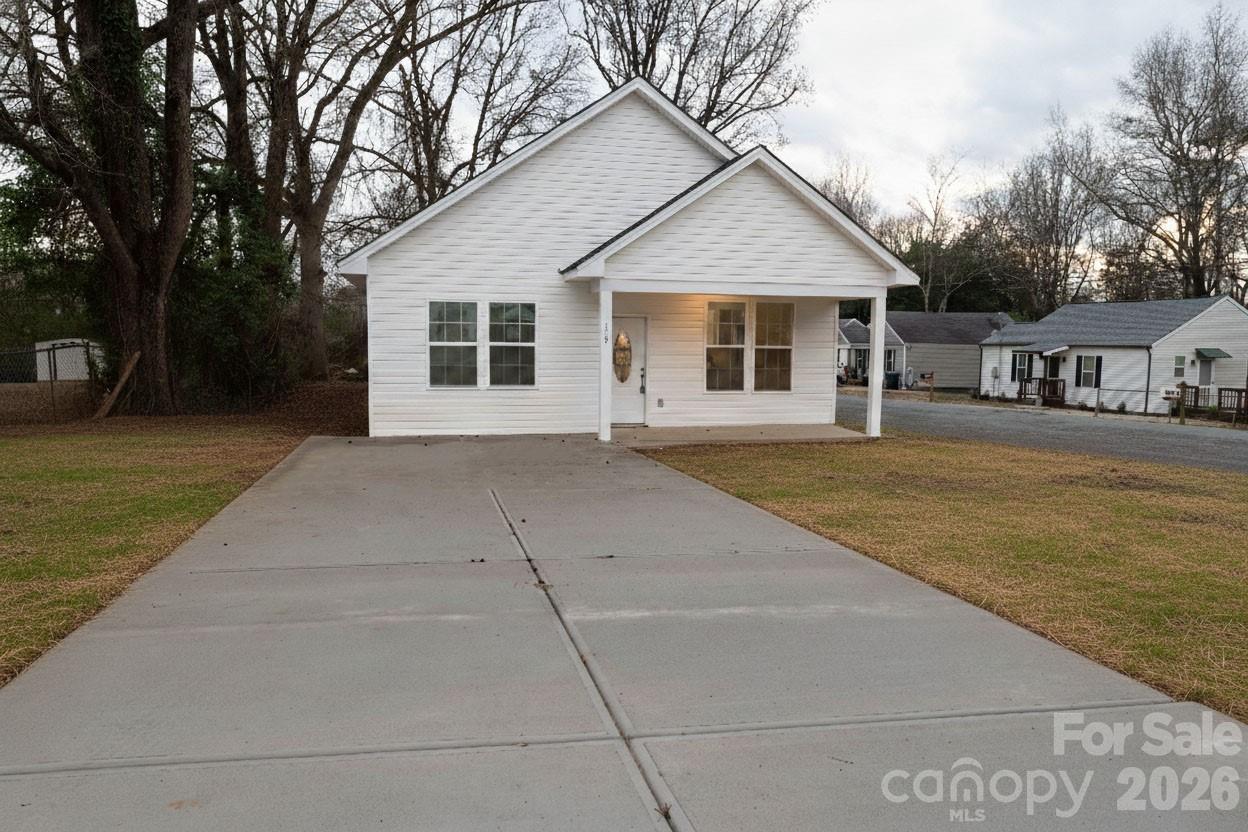 117 Rollins Street Property Photo 7