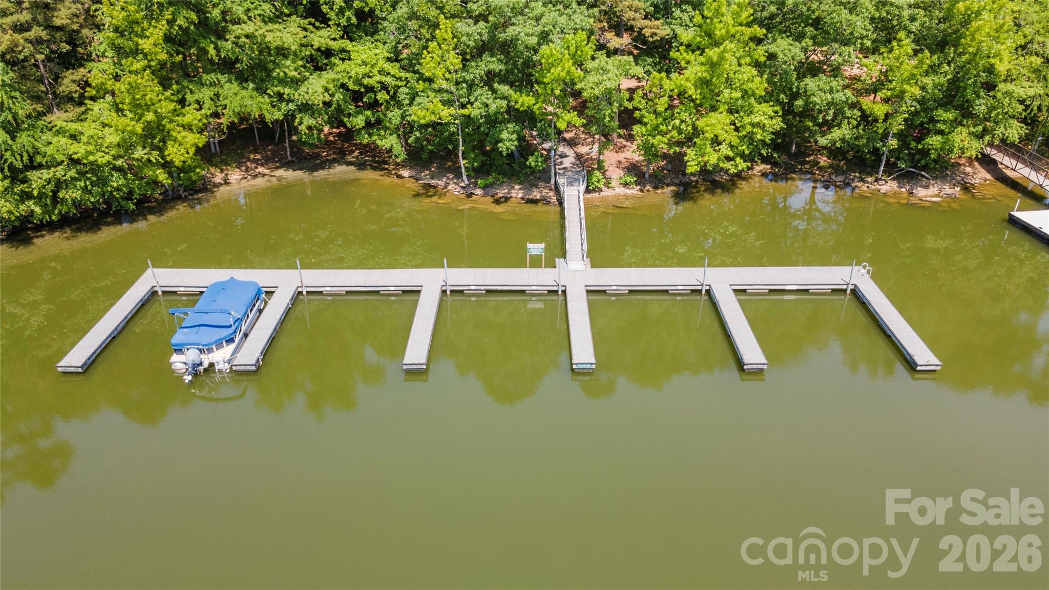1026 Emerald Bay Drive Property Photo 6