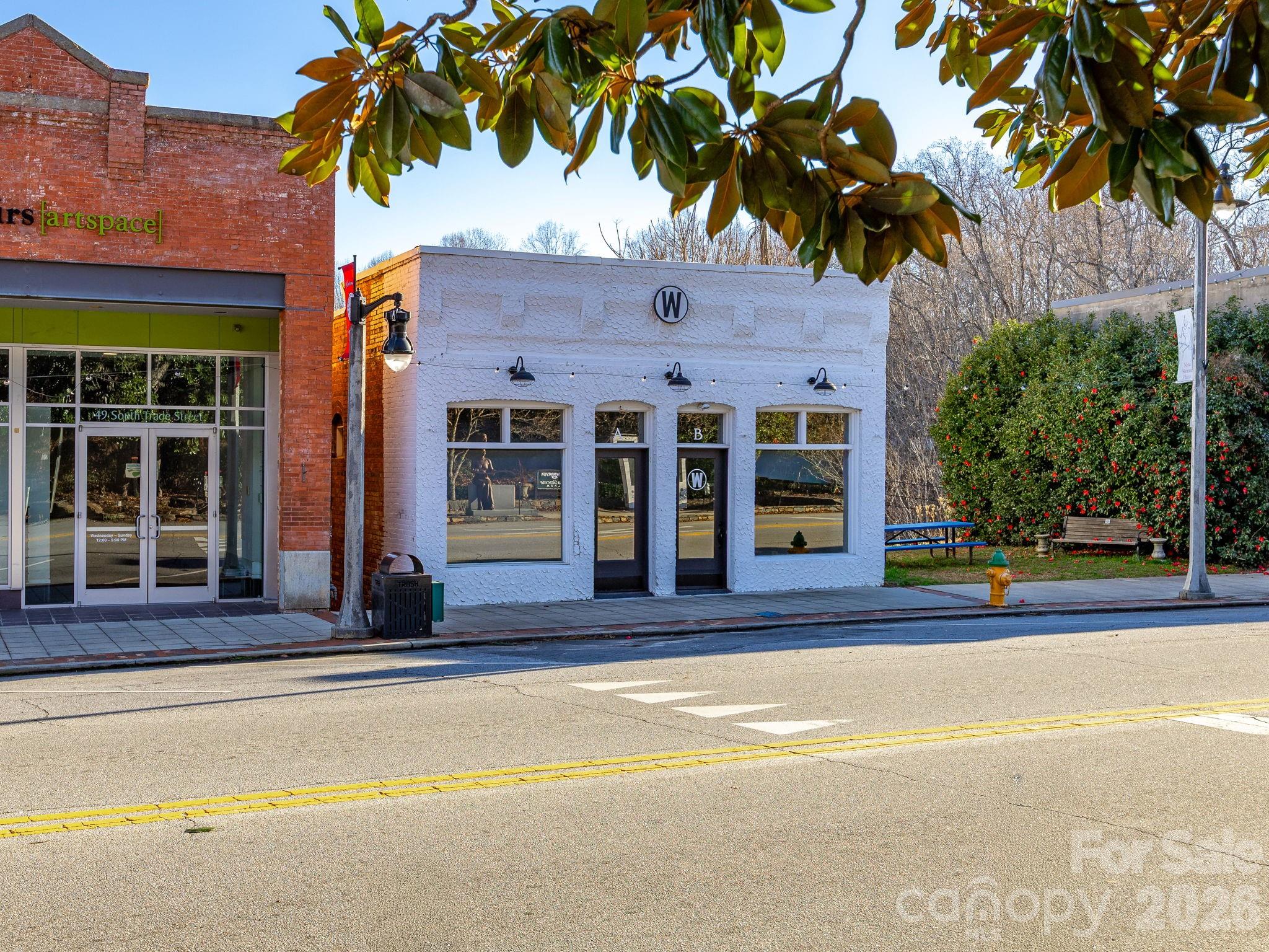 55 S Trade Street Property Photo 1