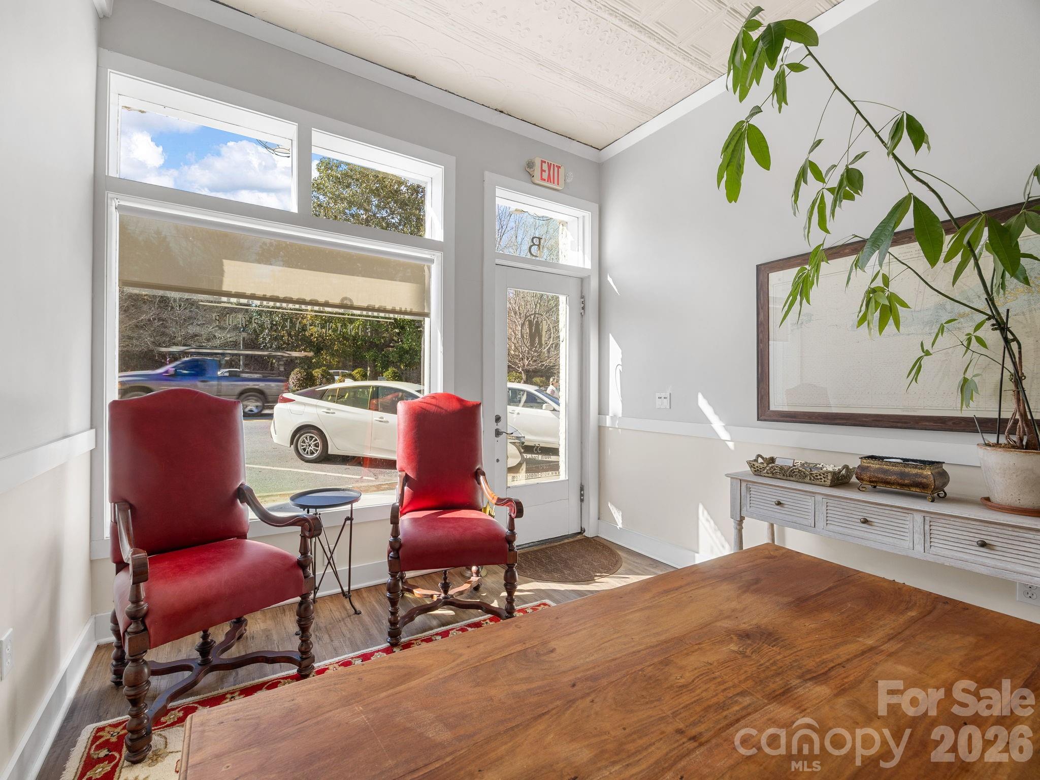 55 S Trade Street Property Photo 9