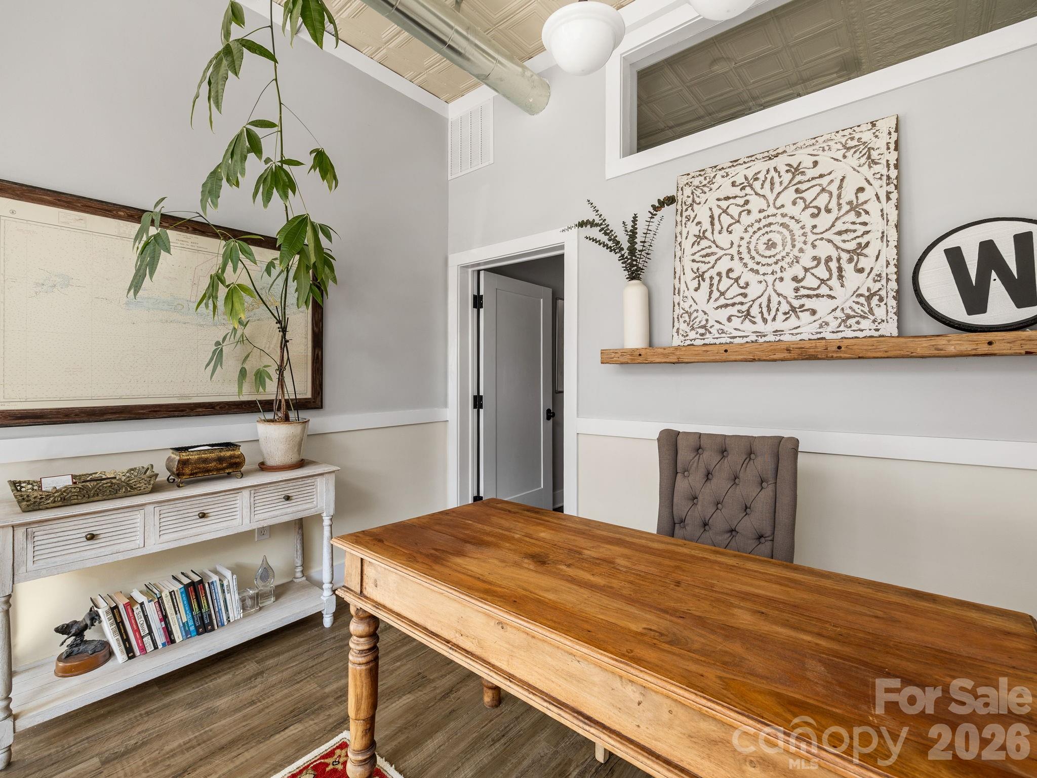 55 S Trade Street Property Photo 12