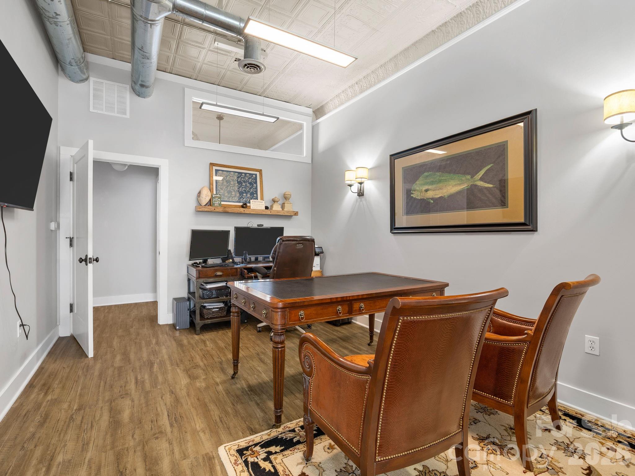 55 S Trade Street Property Photo 14