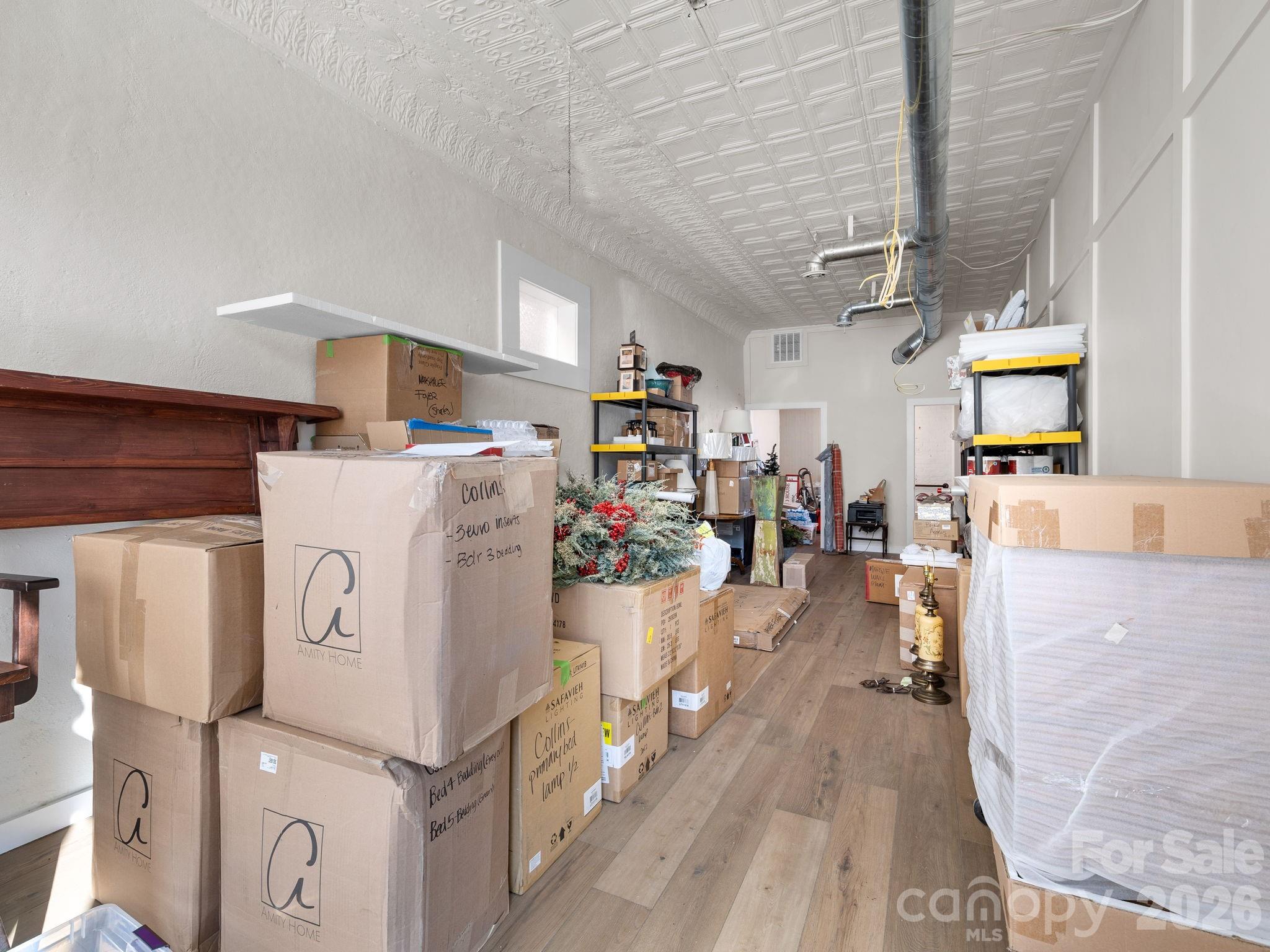 55 S Trade Street Property Photo 20