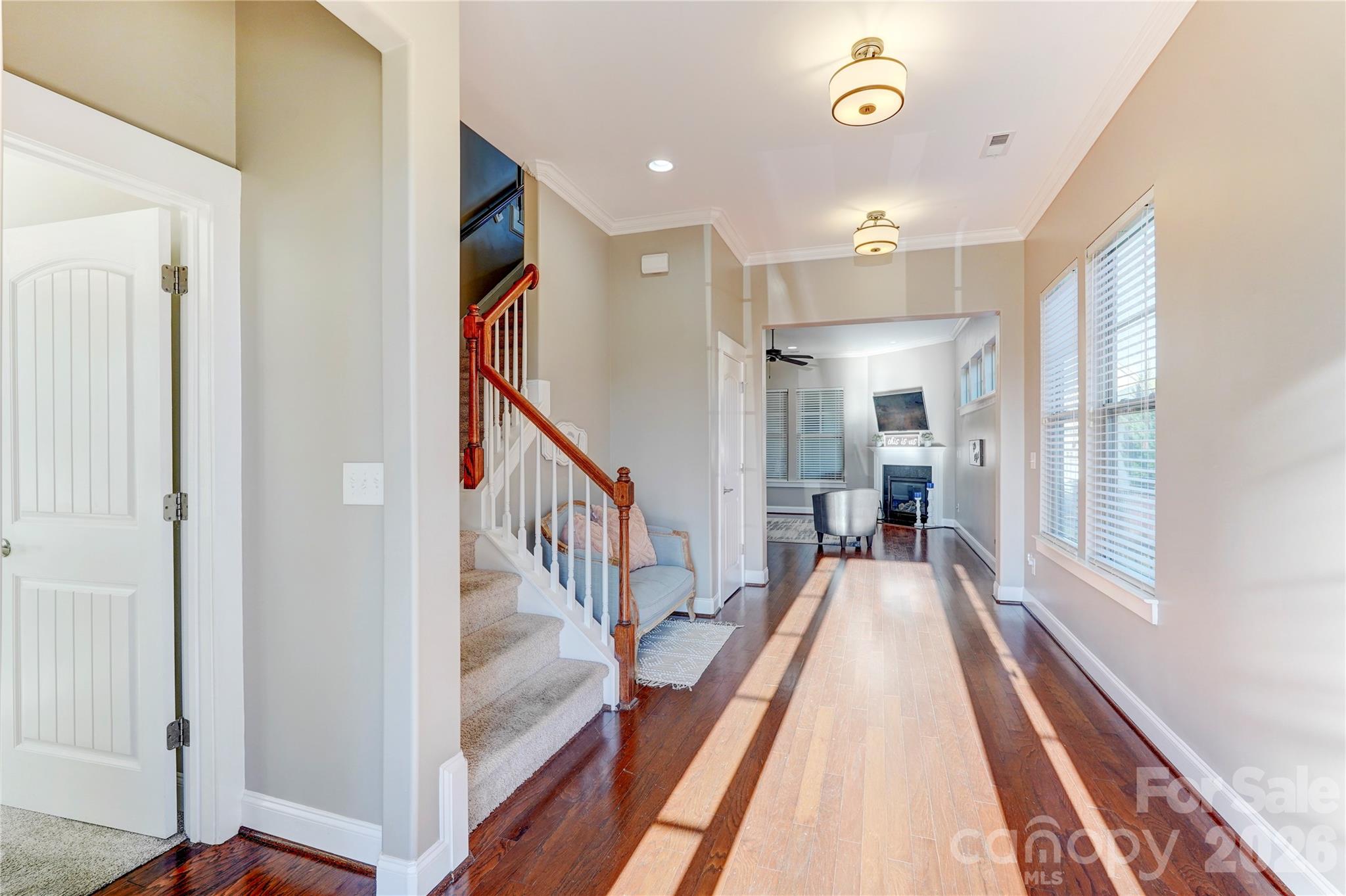 3246 Kelsey Plaza Property Photo 7