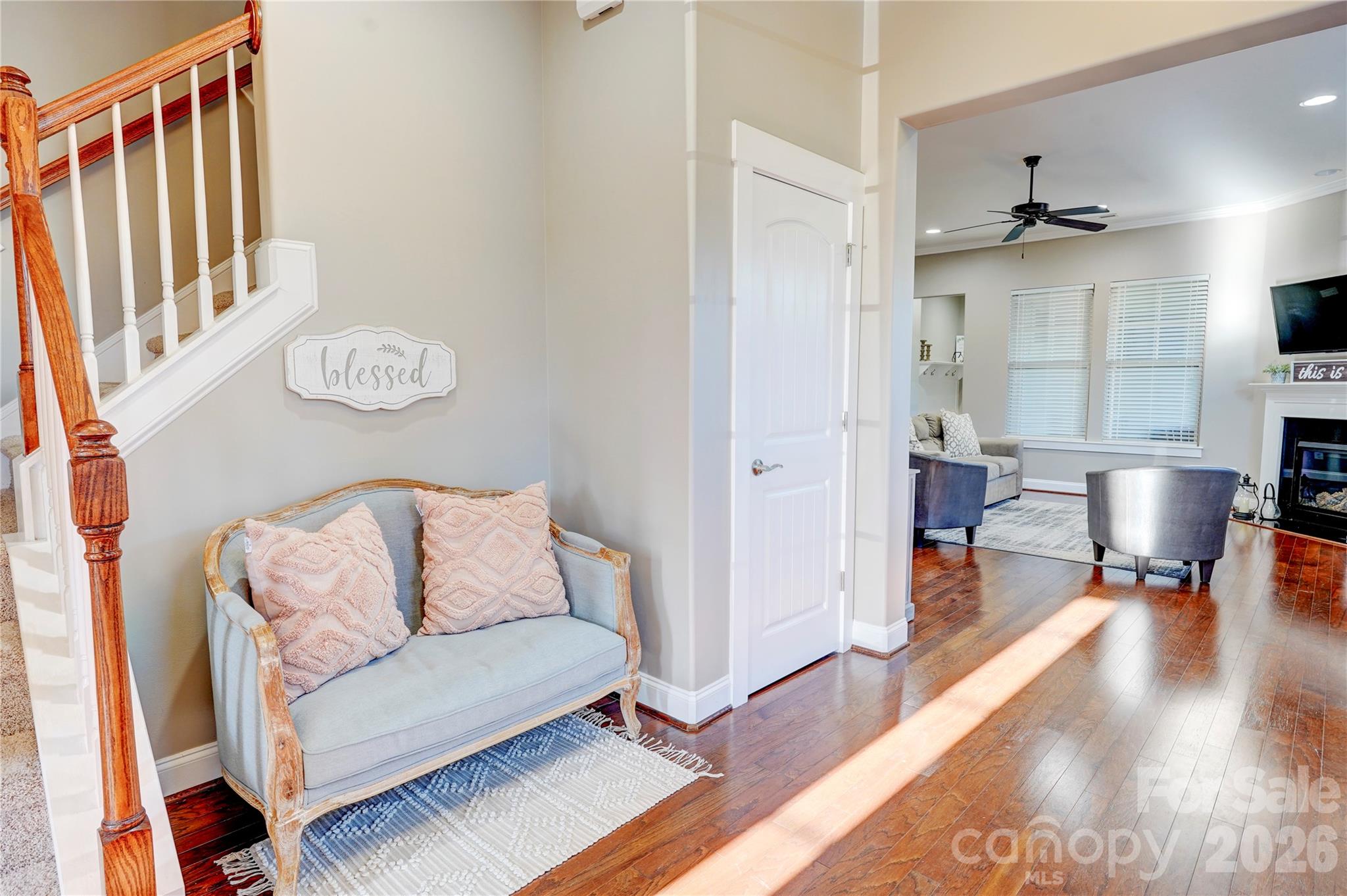 3246 Kelsey Plaza Property Photo 8