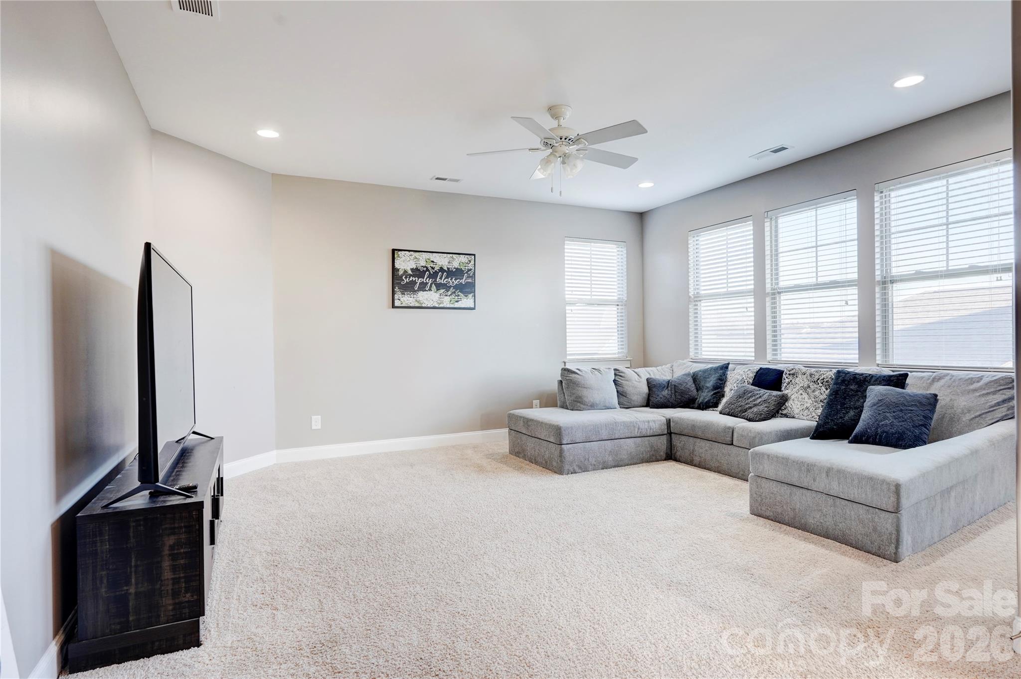 3246 Kelsey Plaza Property Photo 24